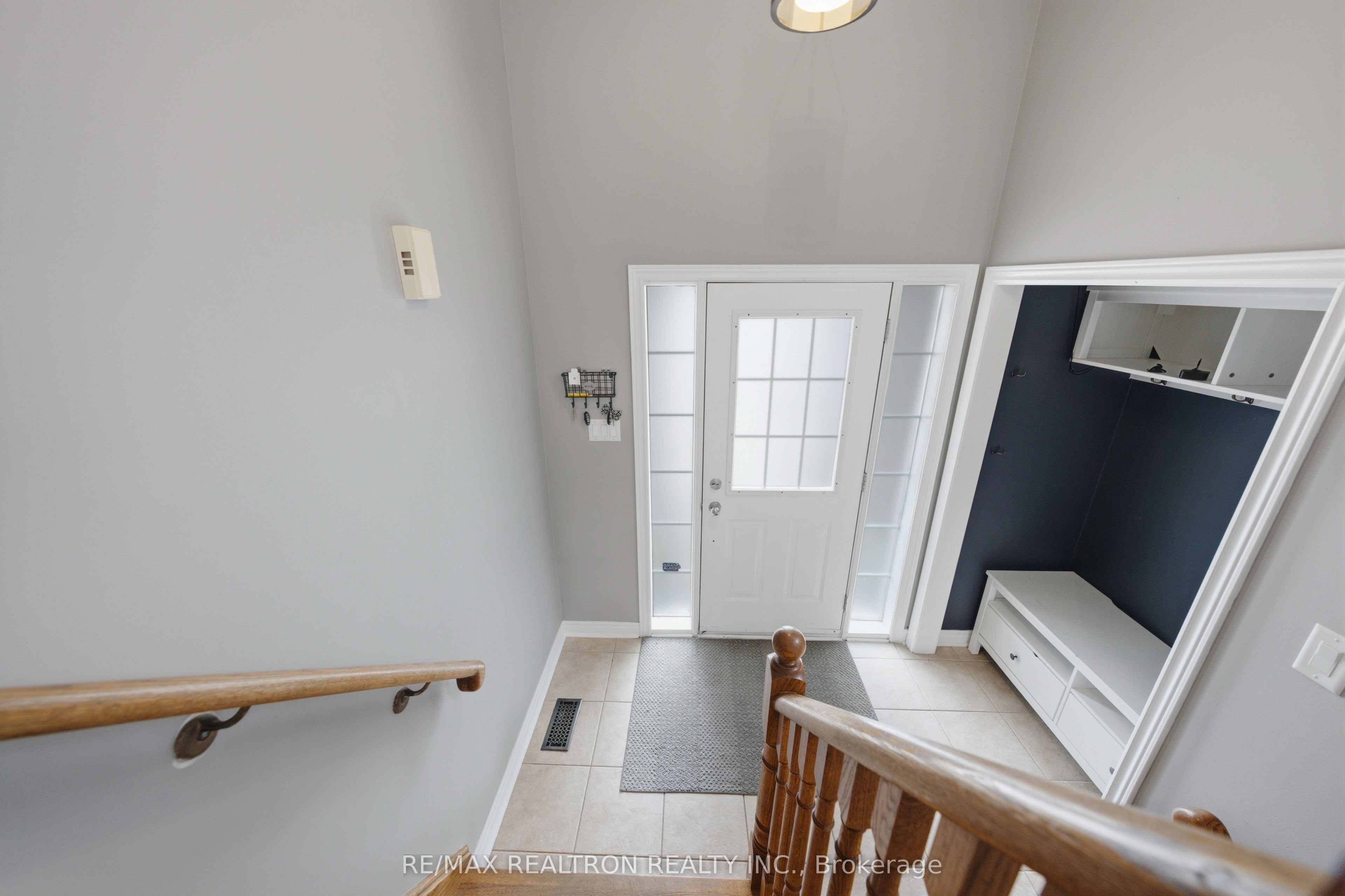 12 Cozens Drive Property Photo 8