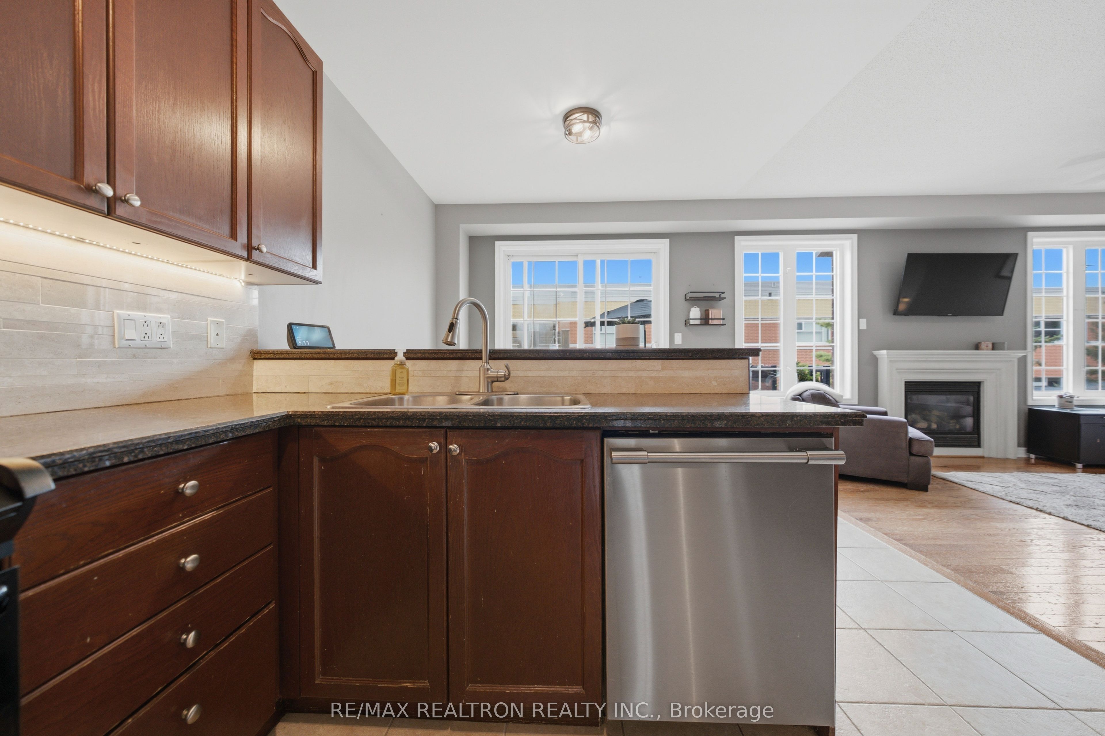 12 Cozens Drive Property Photo 16
