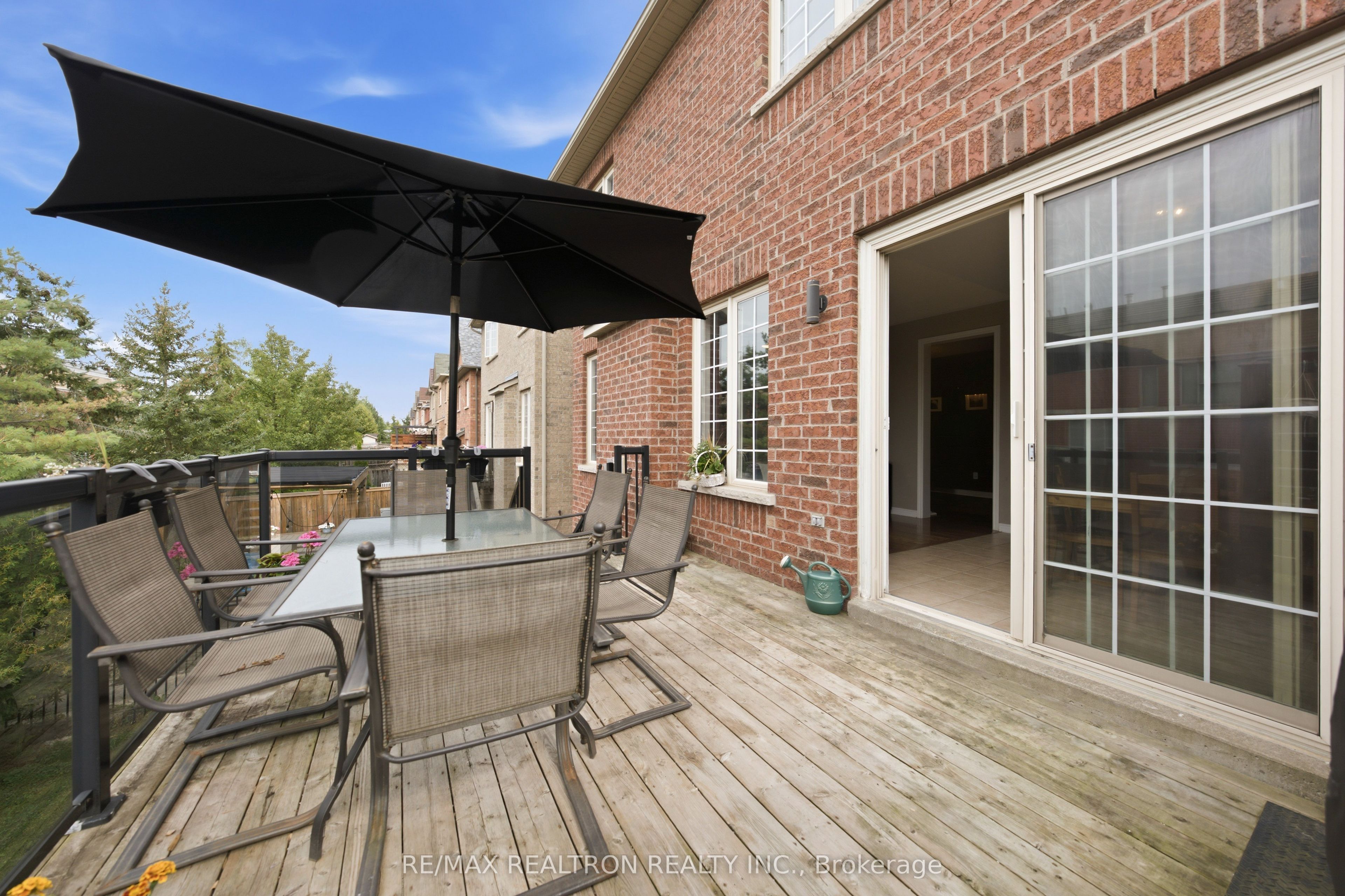 12 Cozens Drive Property Photo 17