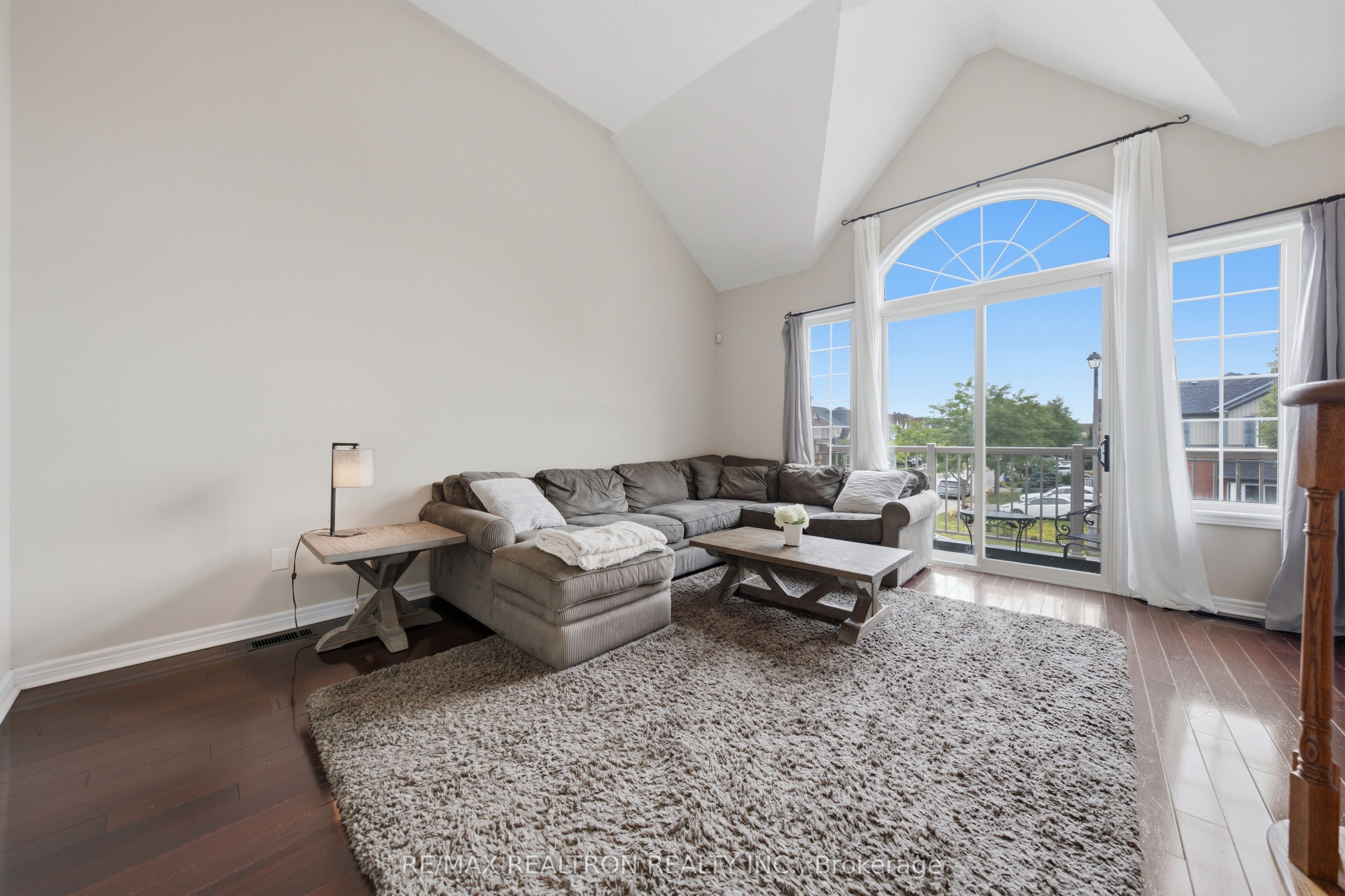 12 Cozens Drive Property Photo 19