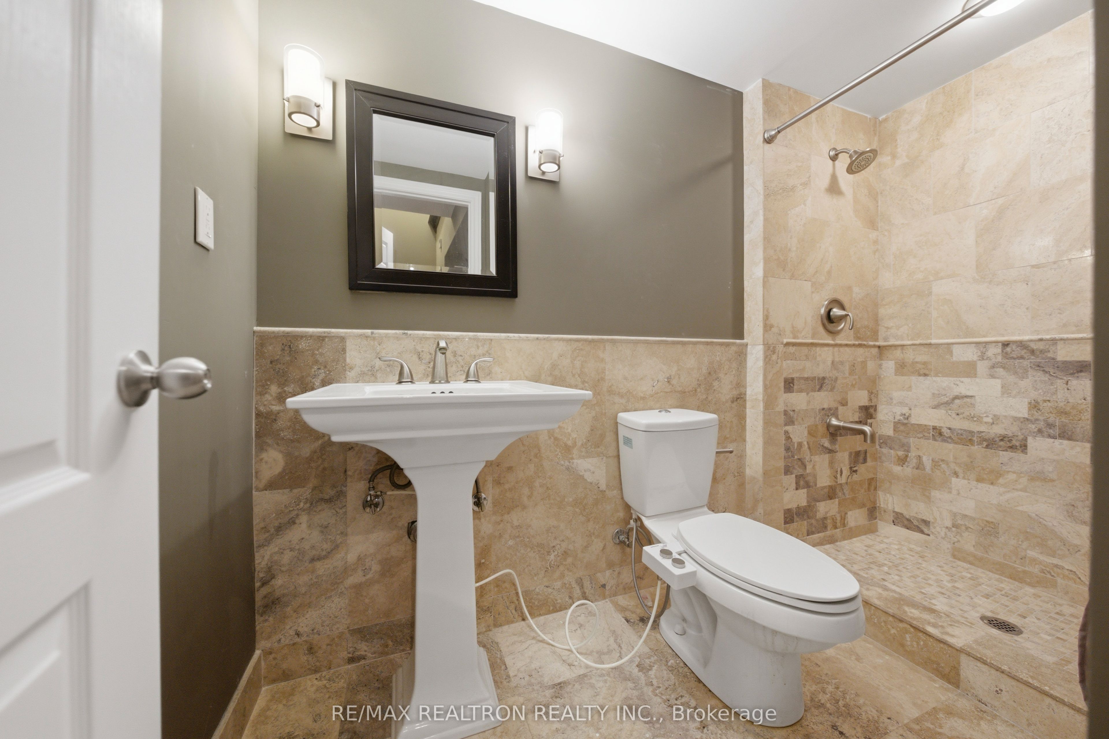 12 Cozens Drive Property Photo 39