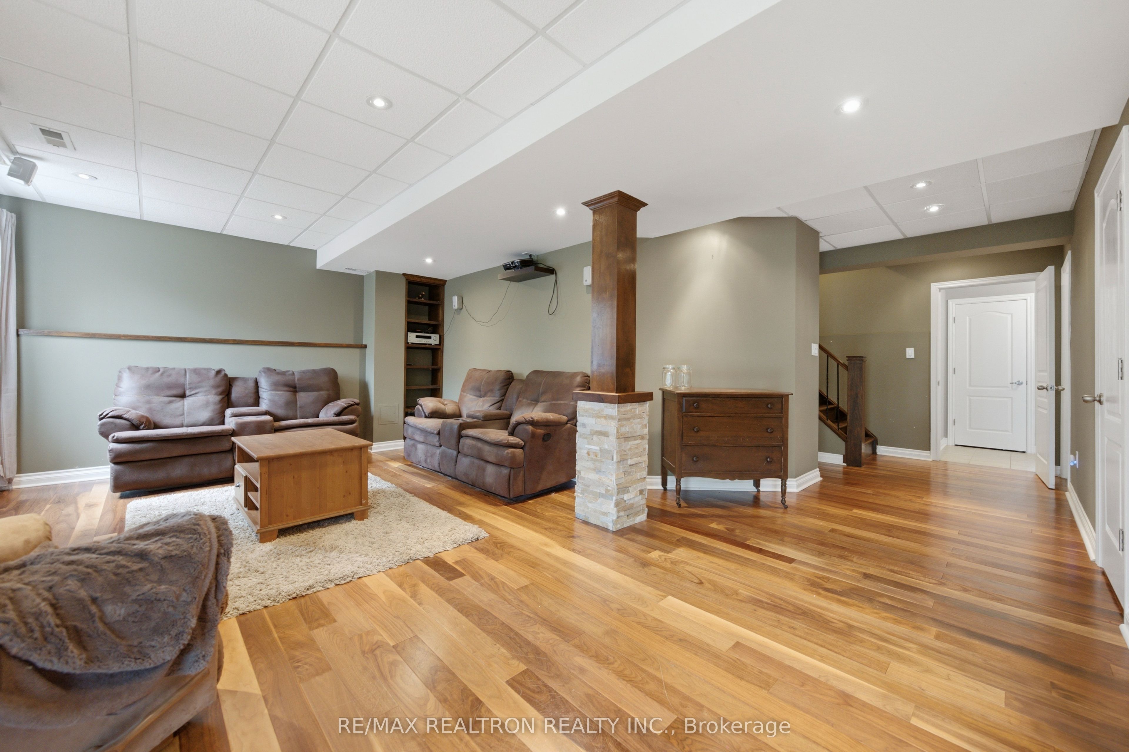 12 Cozens Drive Property Photo 41