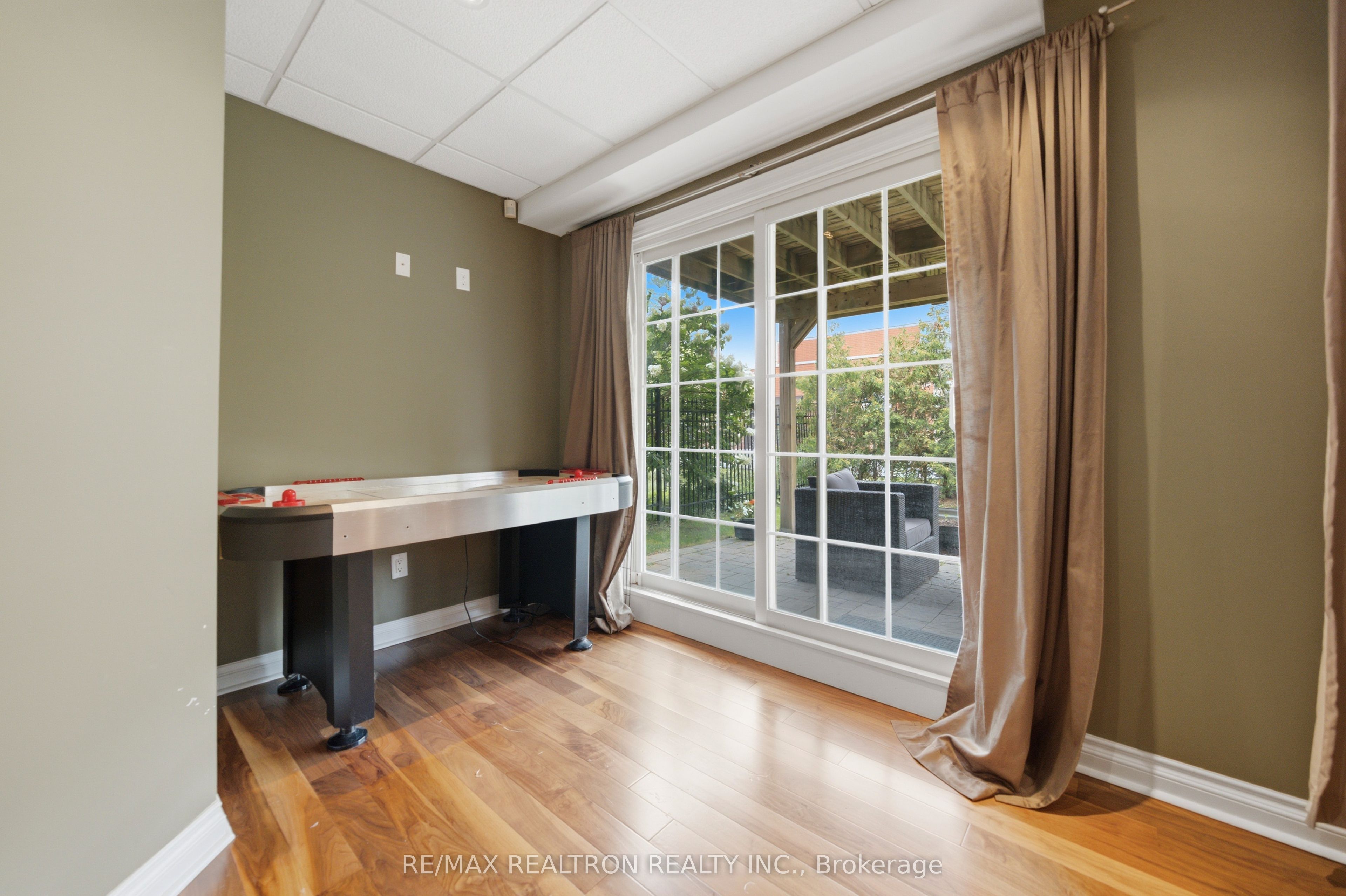 12 Cozens Drive Property Photo 43