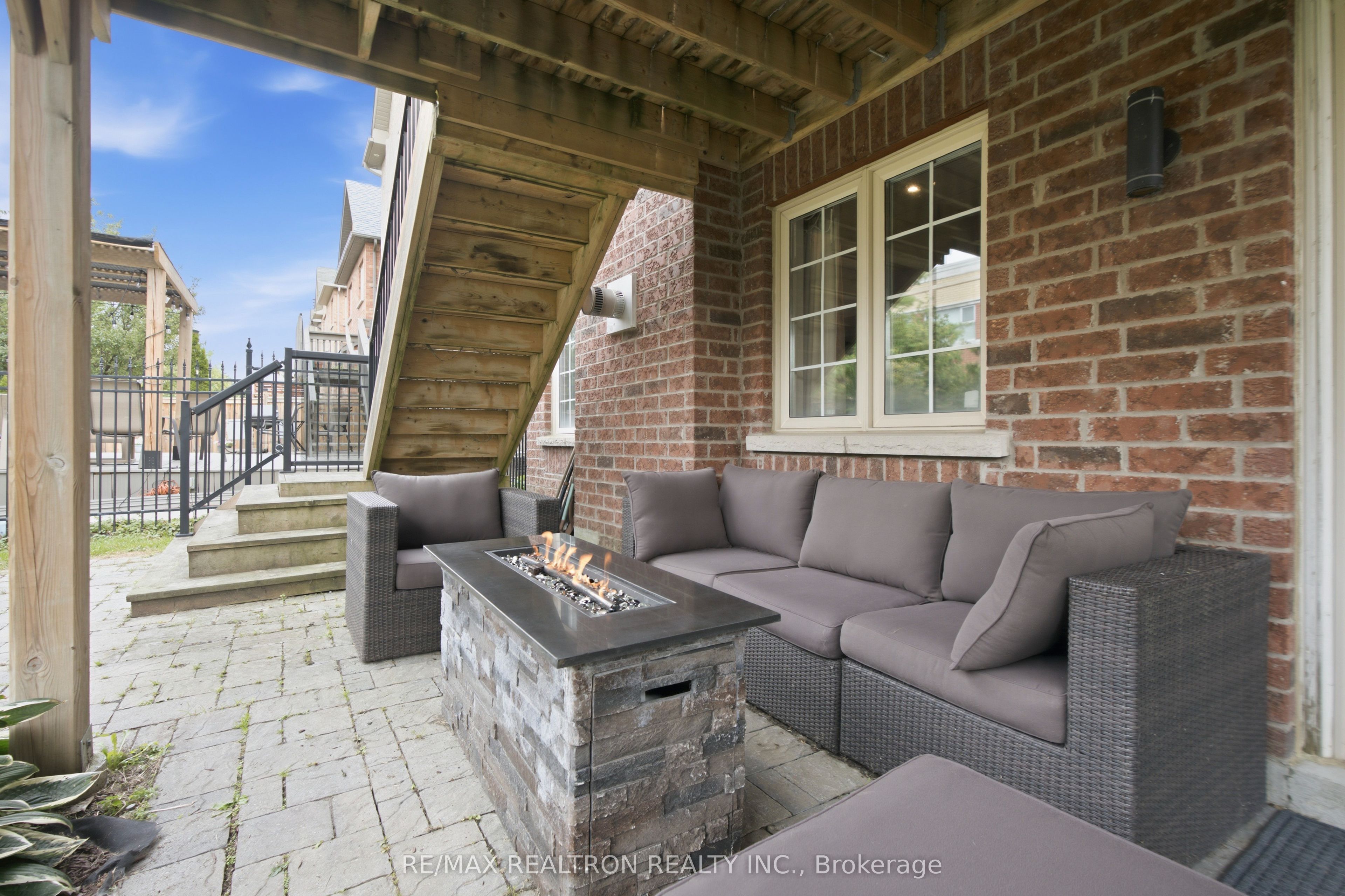 12 Cozens Drive Property Photo 45