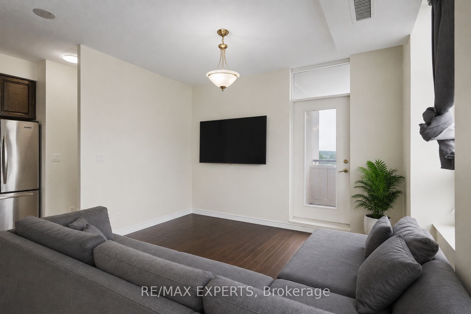 9225 Jane Street 614 Property Photo 11