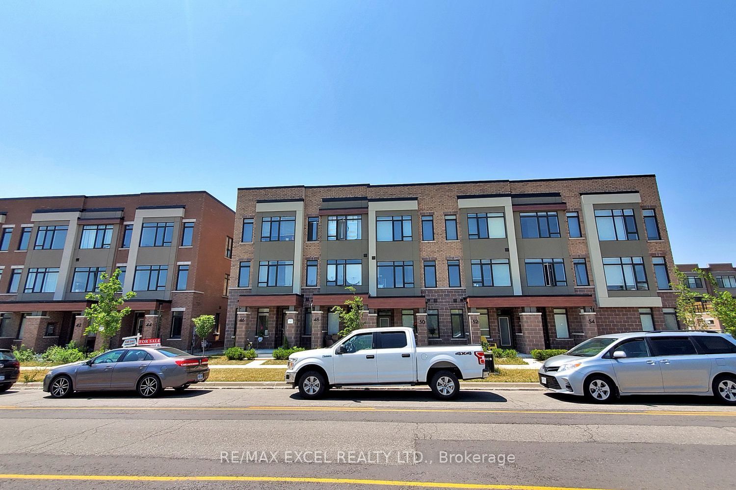 46 Troon Avenue Property Photo 5