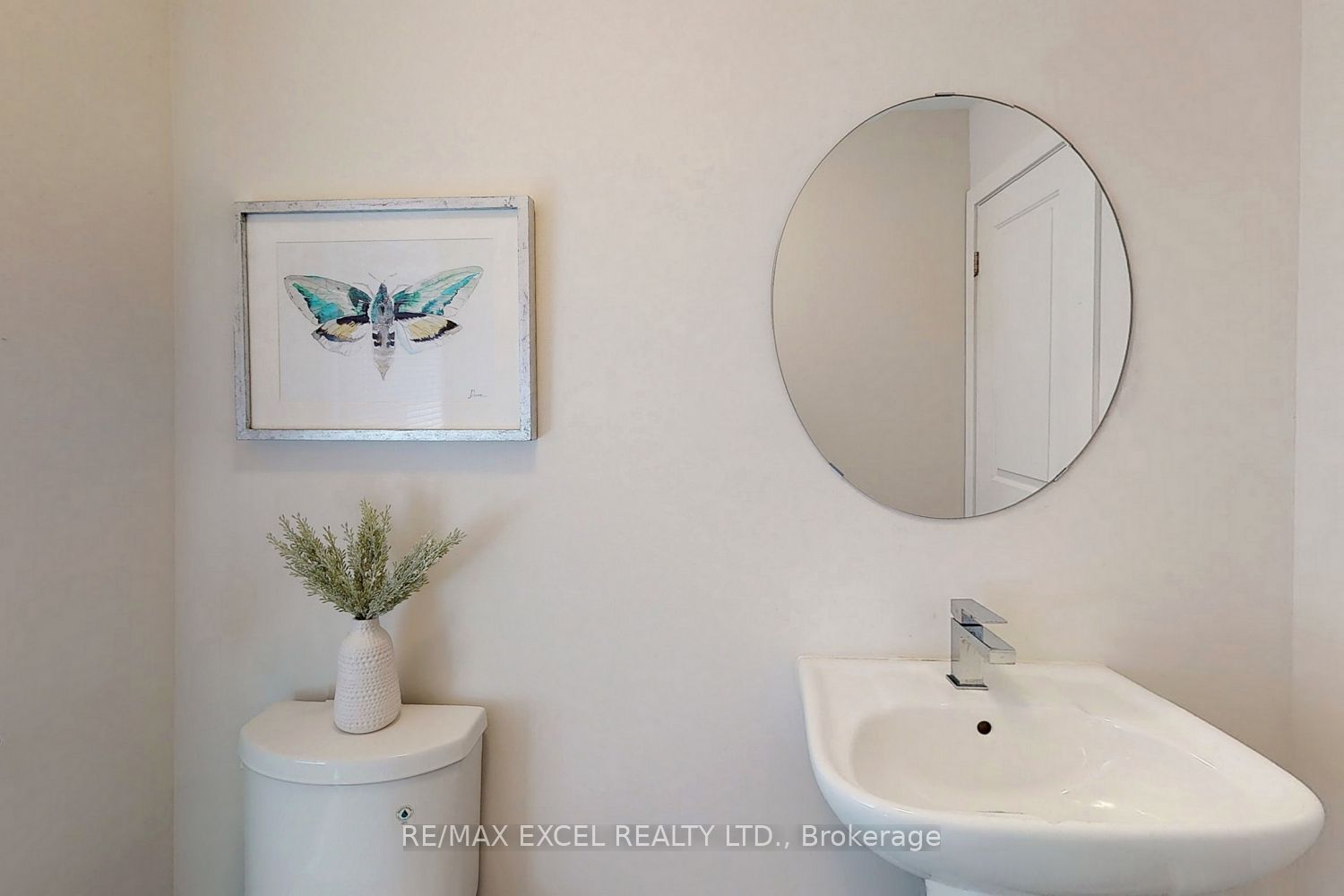 46 Troon Avenue Property Photo 27