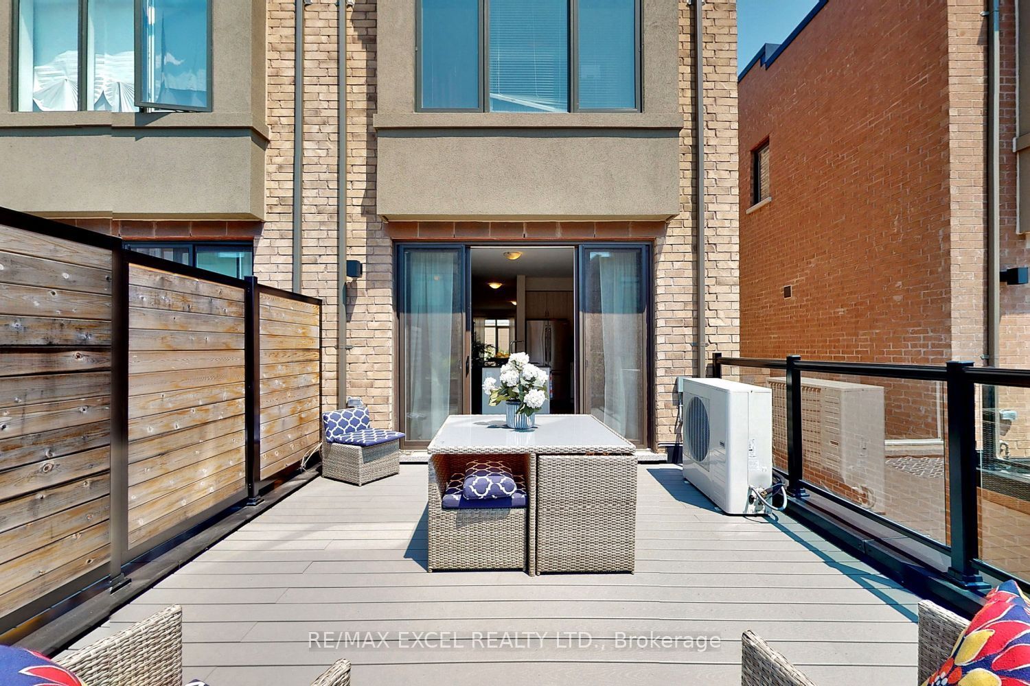 46 Troon Avenue Property Photo 37