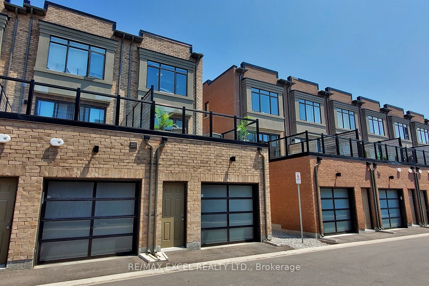 46 Troon Avenue Property Photo 42