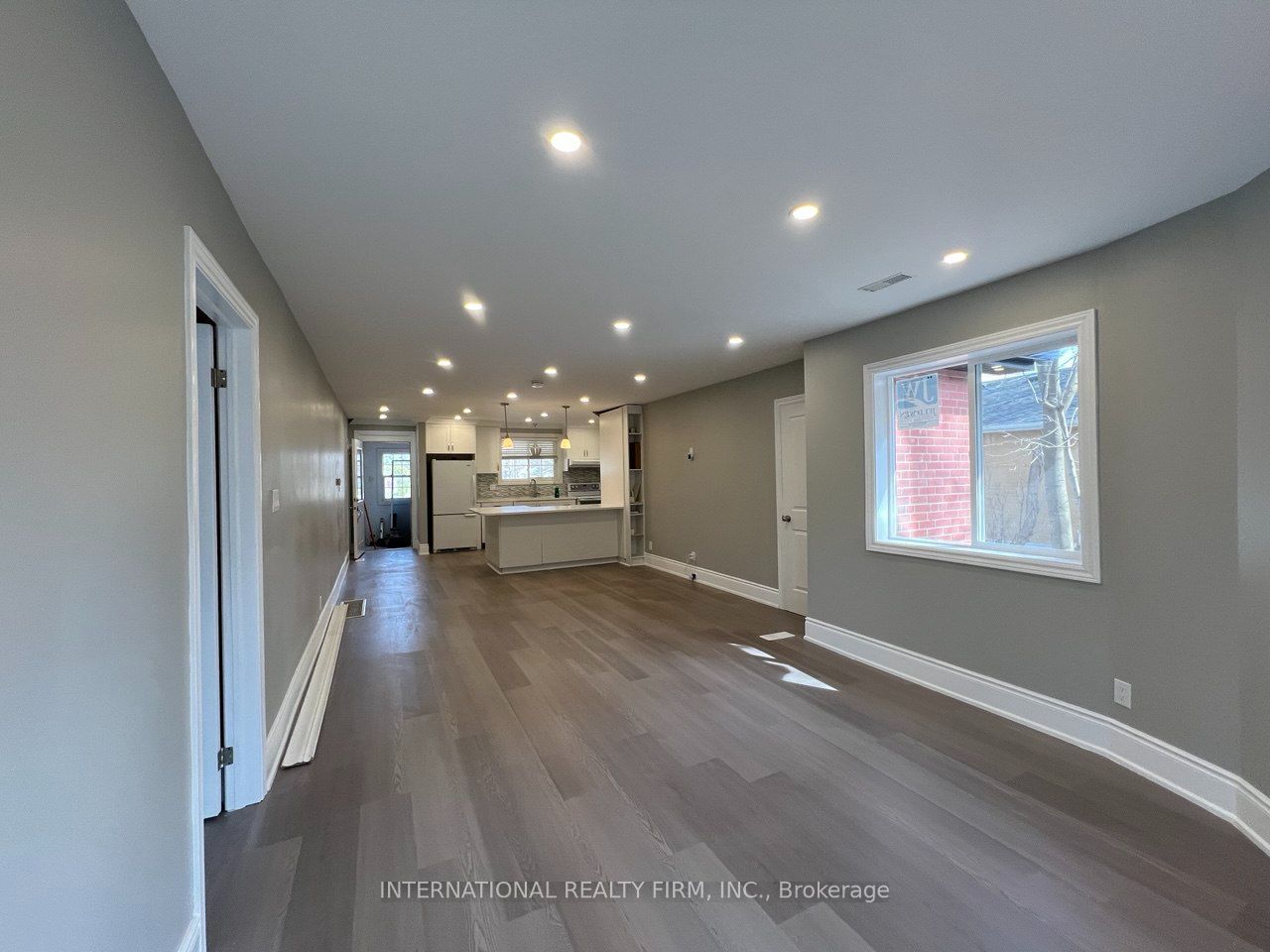 73 Murray Drive Main- Half Property Photo 21