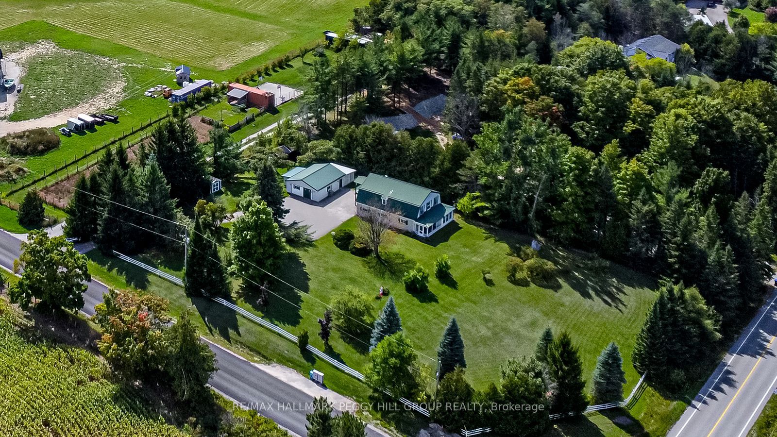 8064 9th Line Property Photo 1