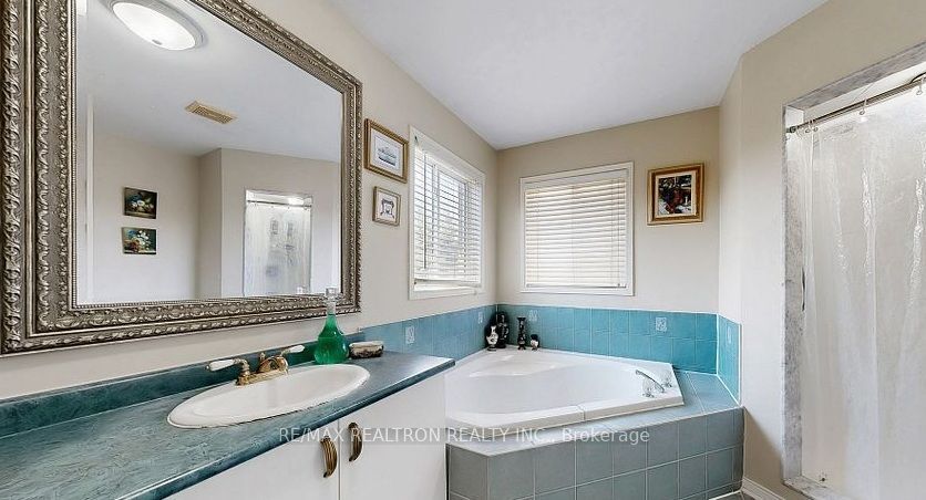 215 Drummond Drive Property Photo 15
