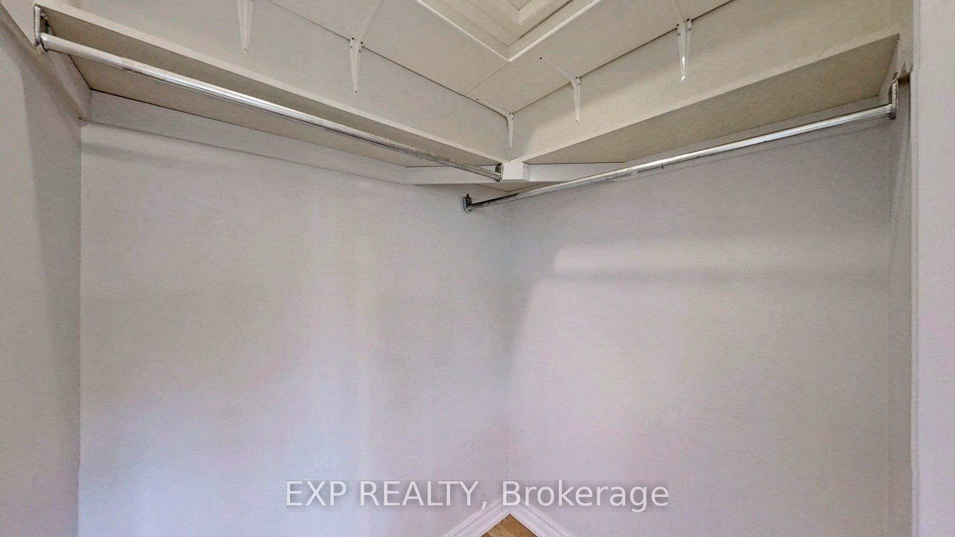 8 Hacienda Drive Property Photo 19