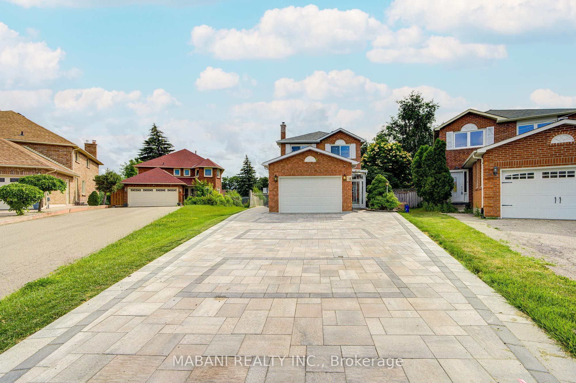 38 Marchwood Crescent