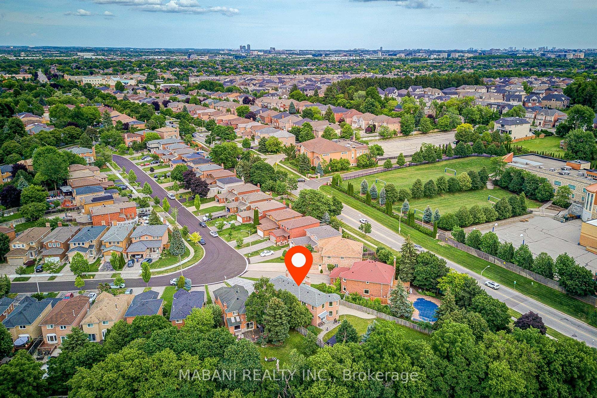 38 Marchwood Crescent Property Photo 6