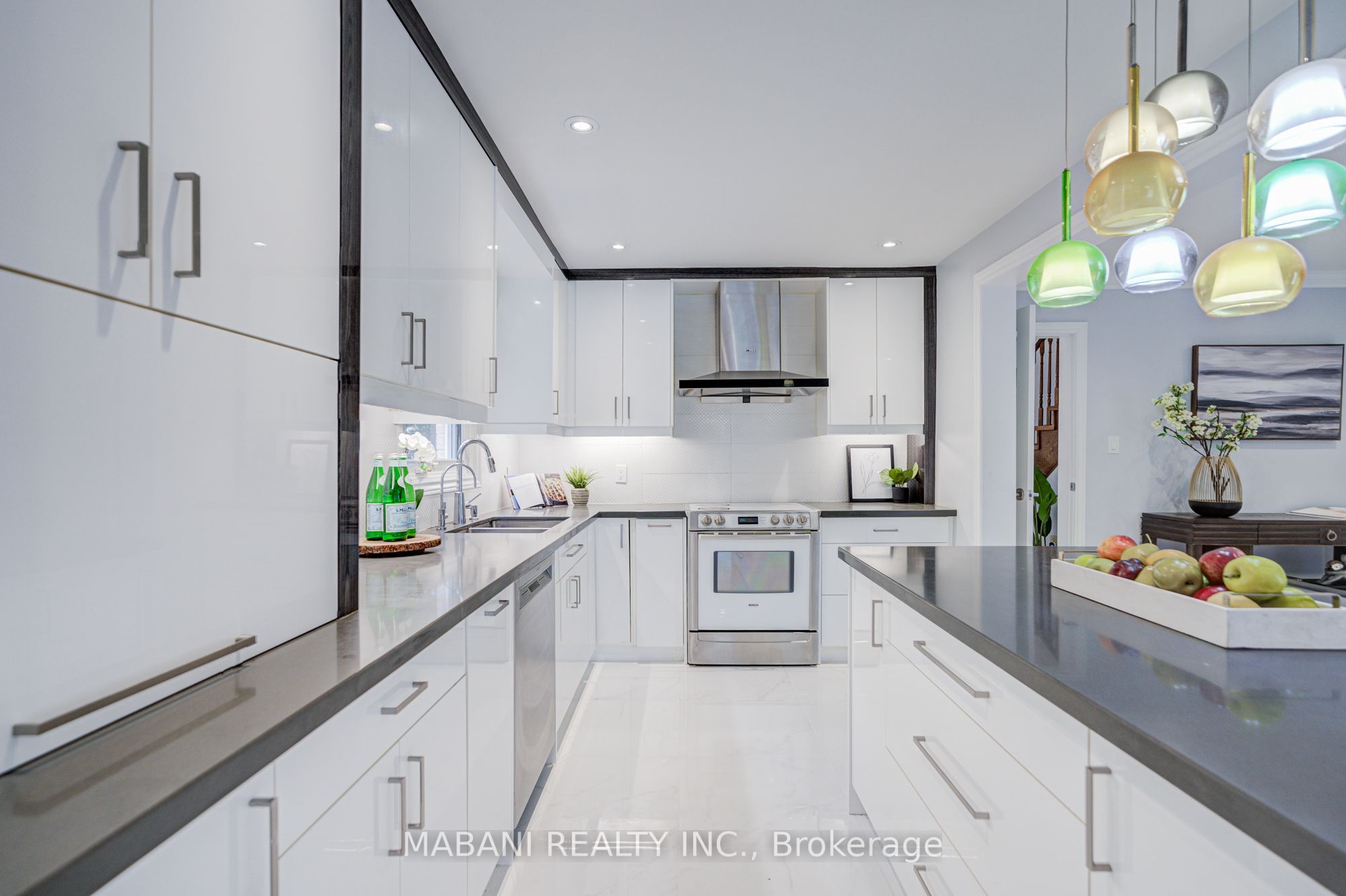 38 Marchwood Crescent Property Photo 14