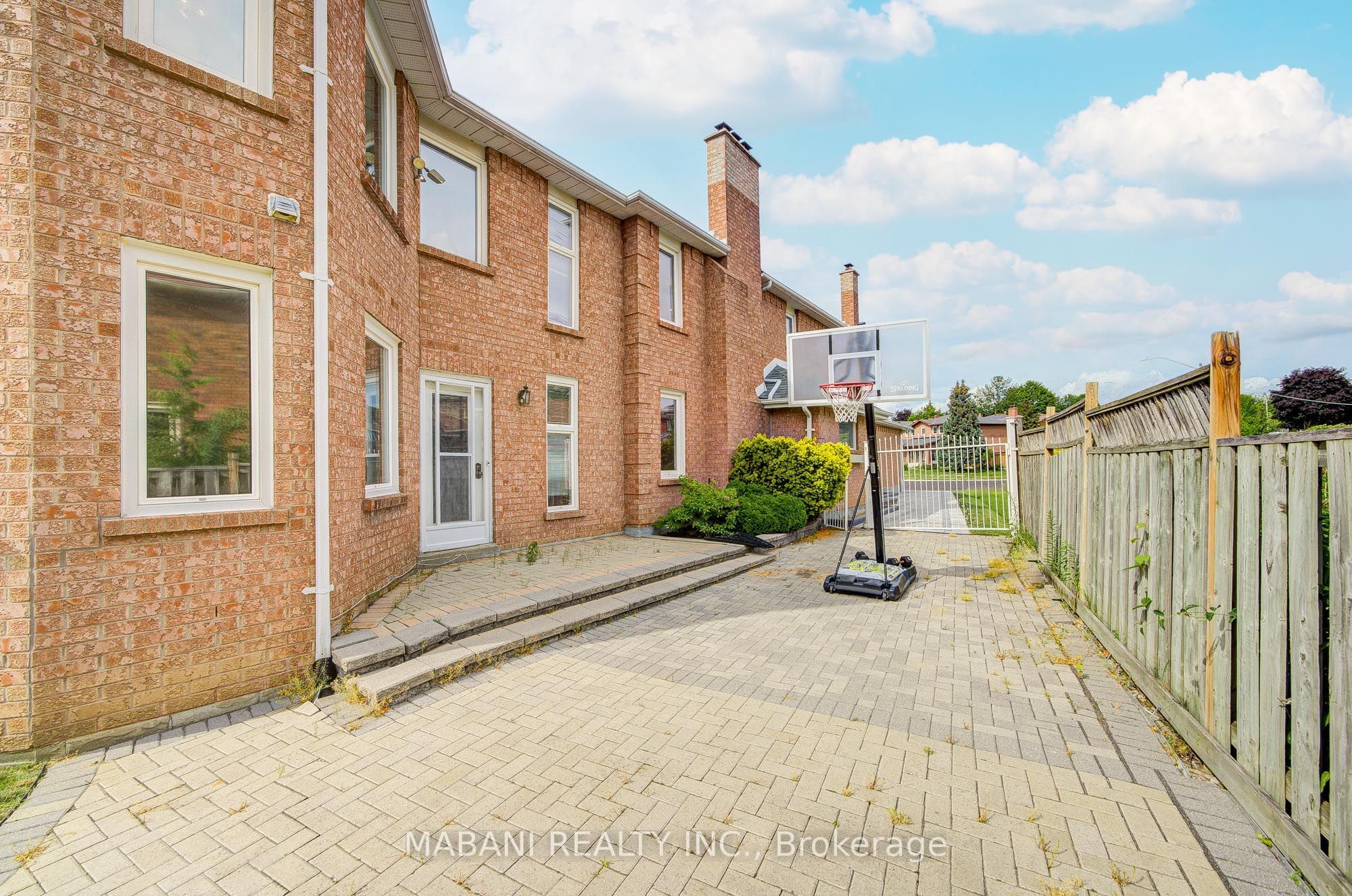 38 Marchwood Crescent Property Photo 42