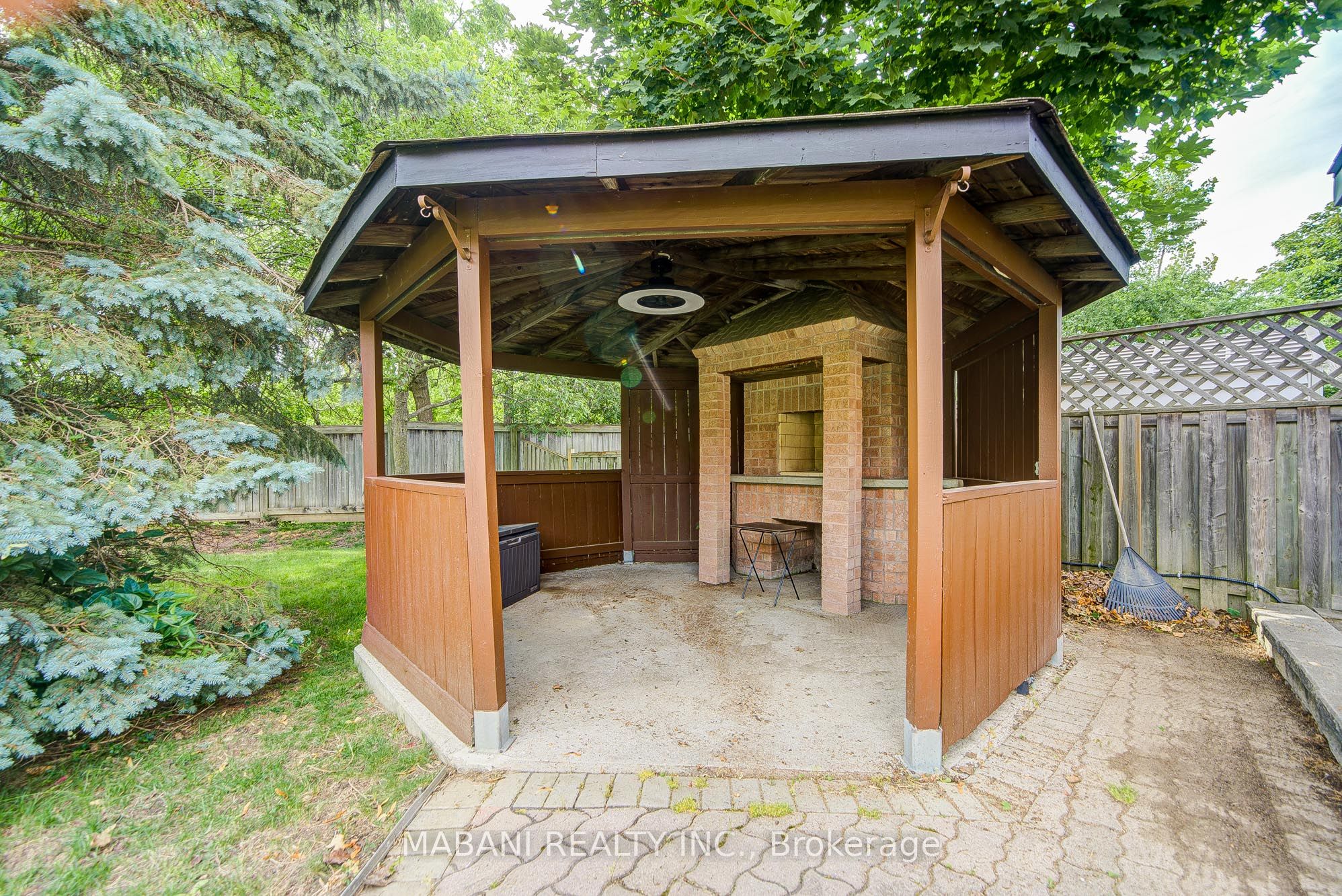 38 Marchwood Crescent Property Photo 47