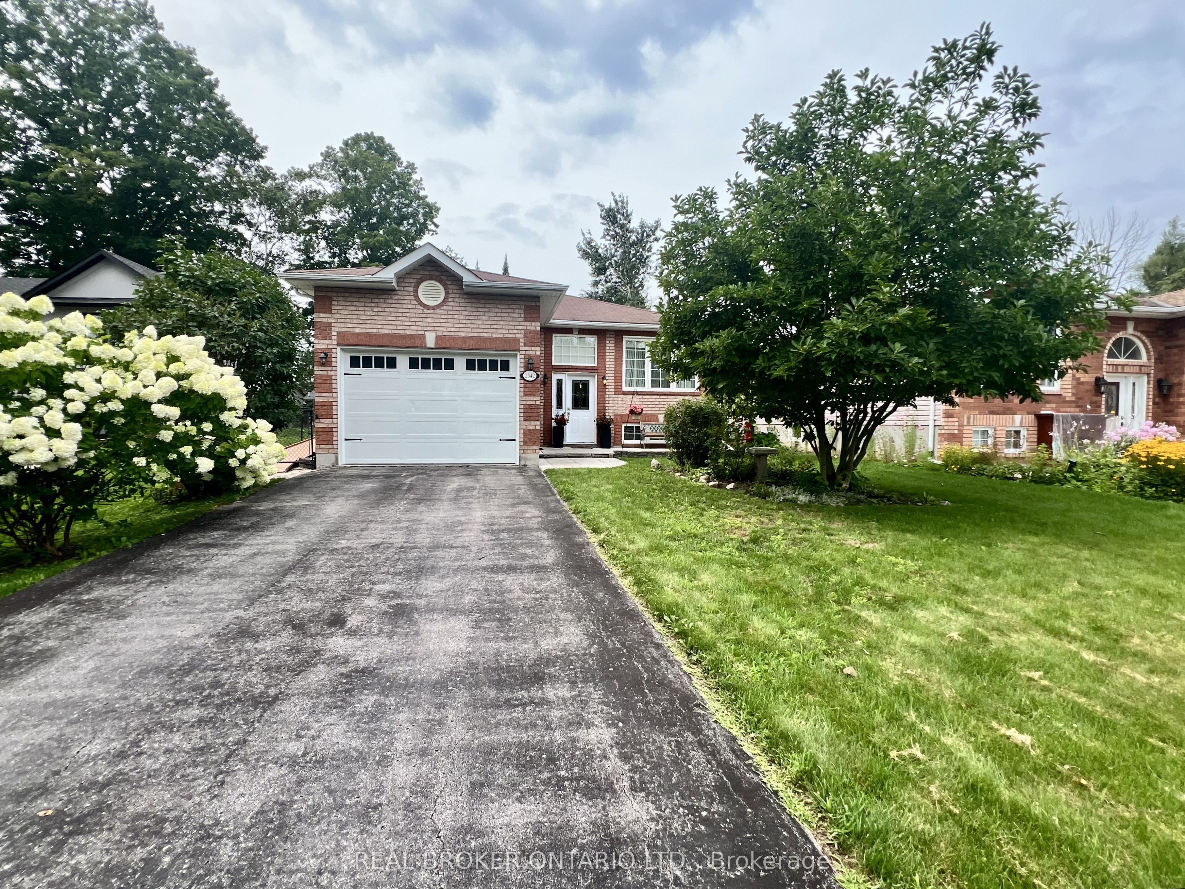 2342 Somers Boulevard Property Photo 1