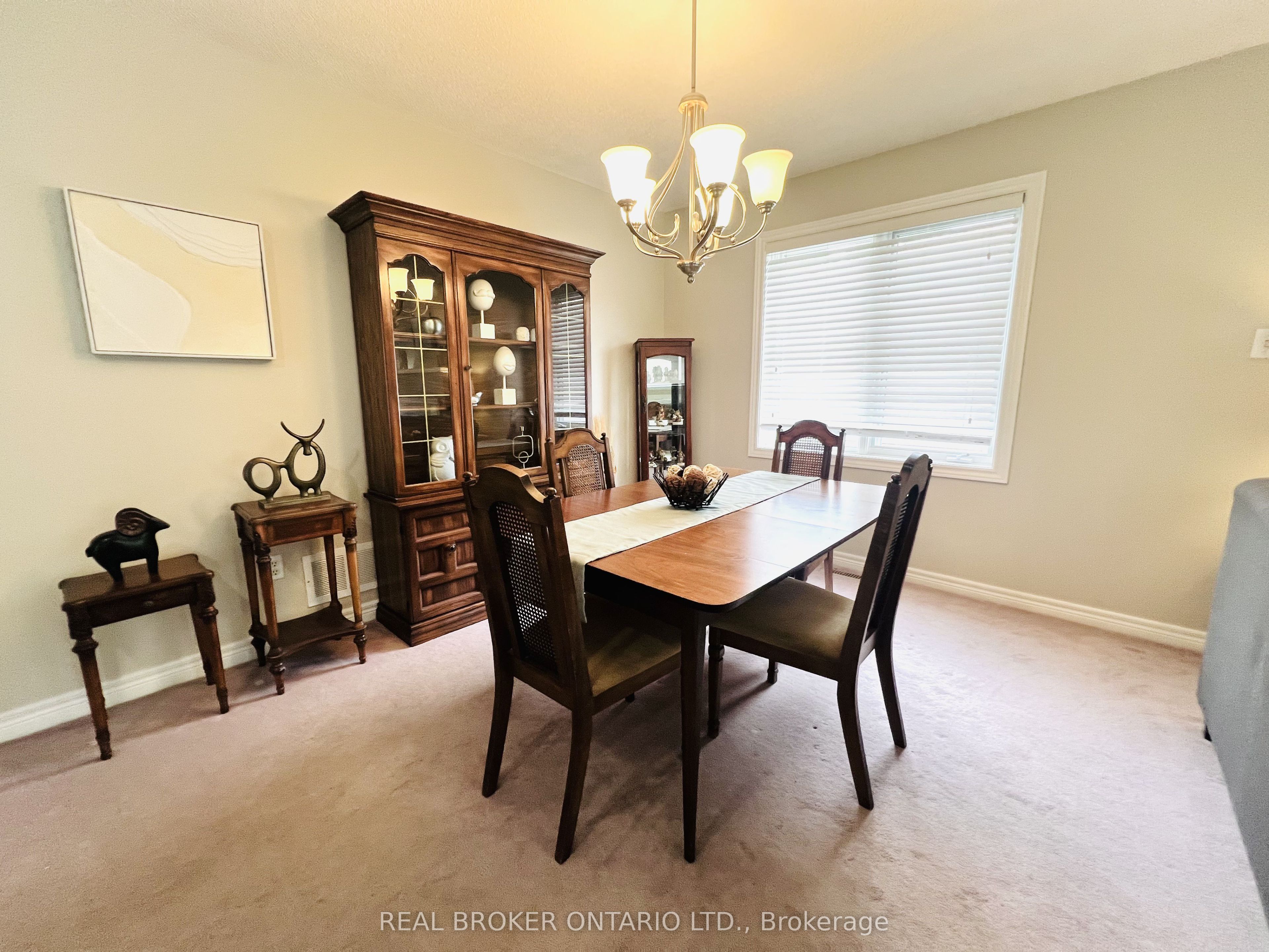 2342 Somers Boulevard Property Photo 7