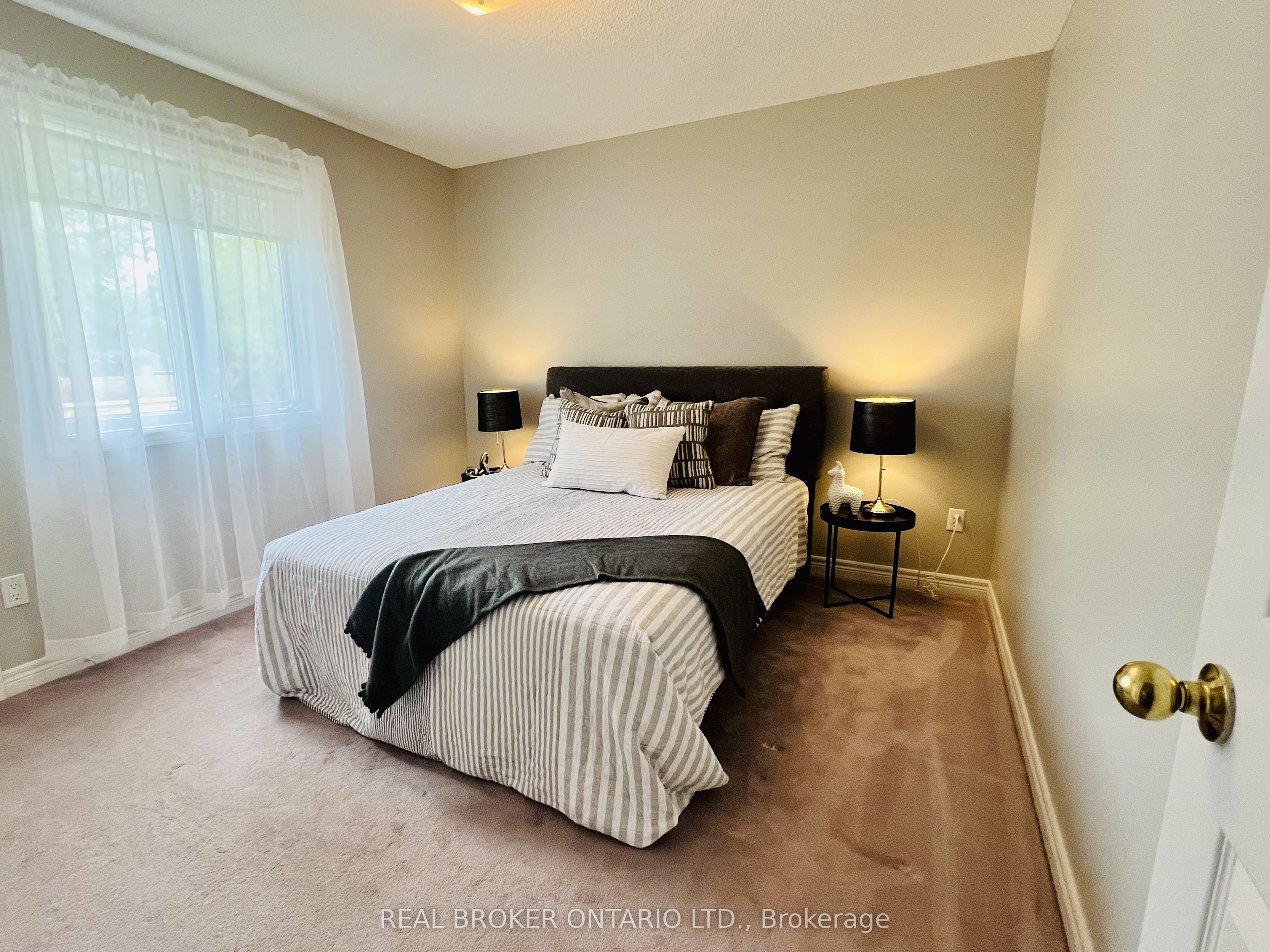 2342 Somers Boulevard Property Photo 11