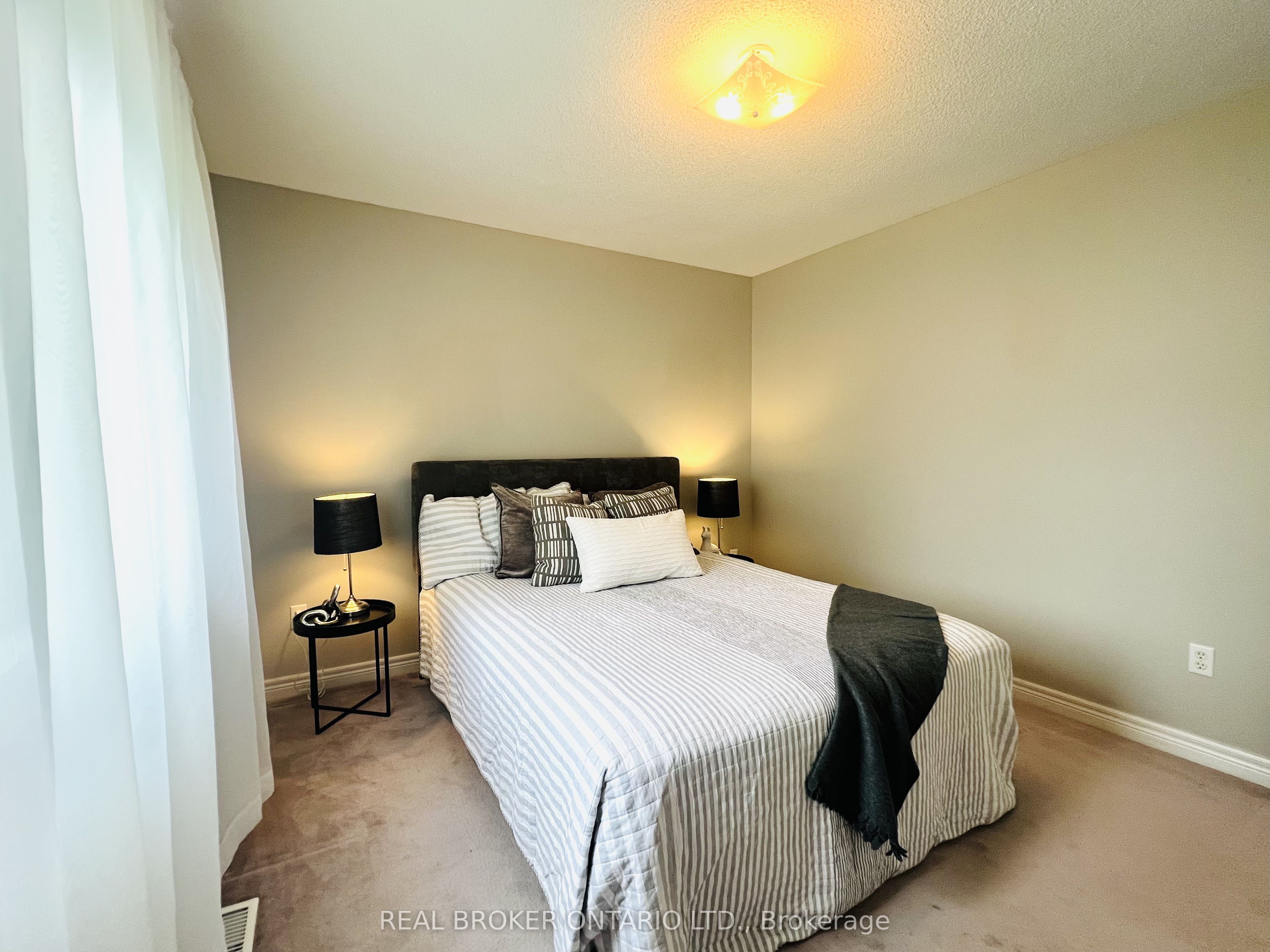 2342 Somers Boulevard Property Photo 12
