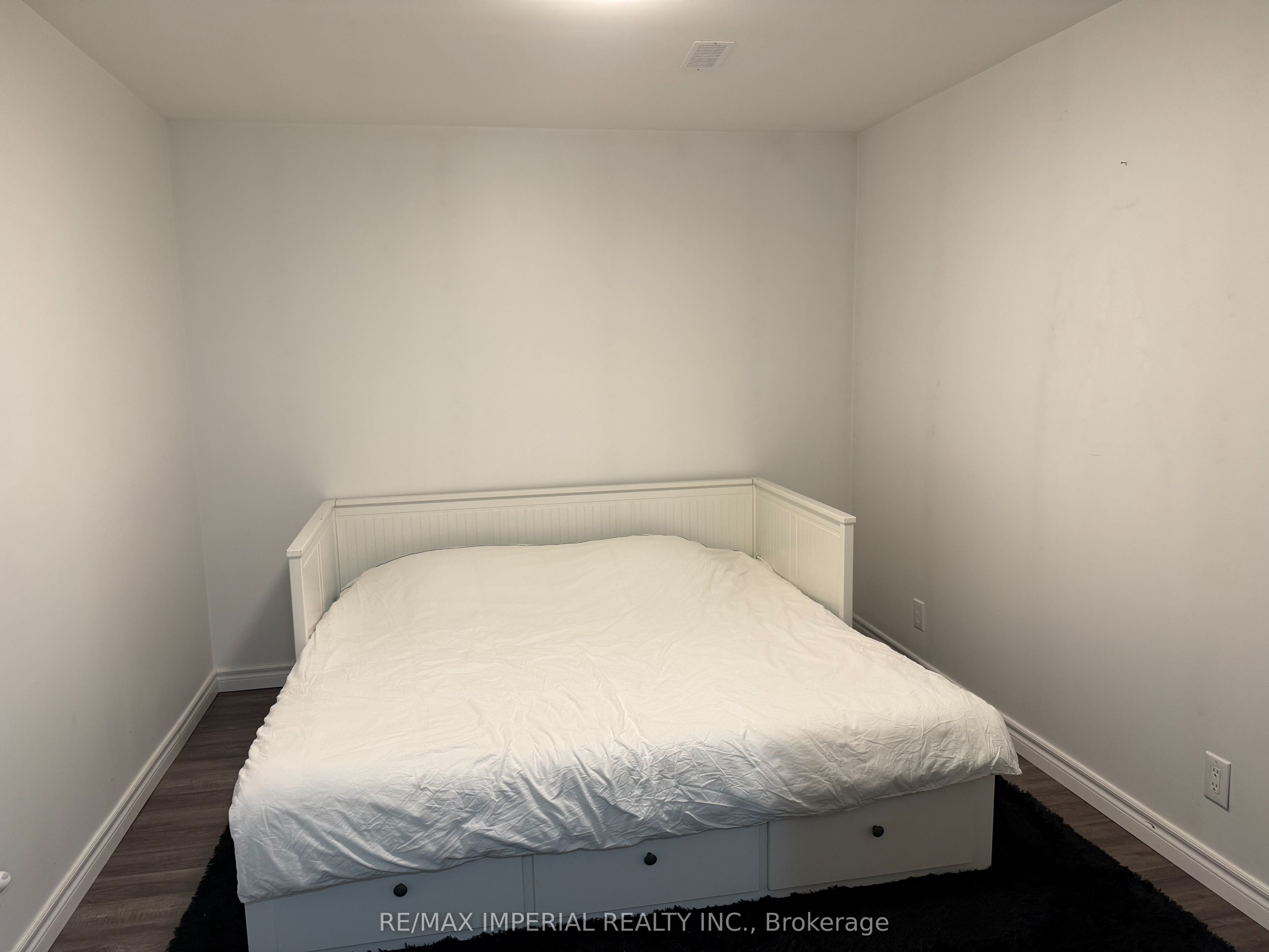 3325 Vandorf Side Road Bsmt Property Photo 6