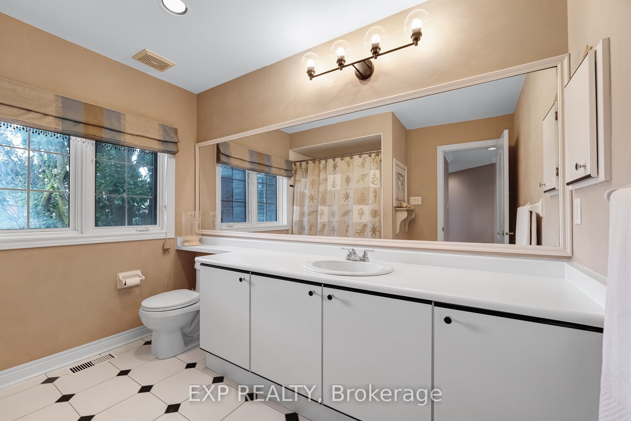 591 Plantation Gate Property Photo 34