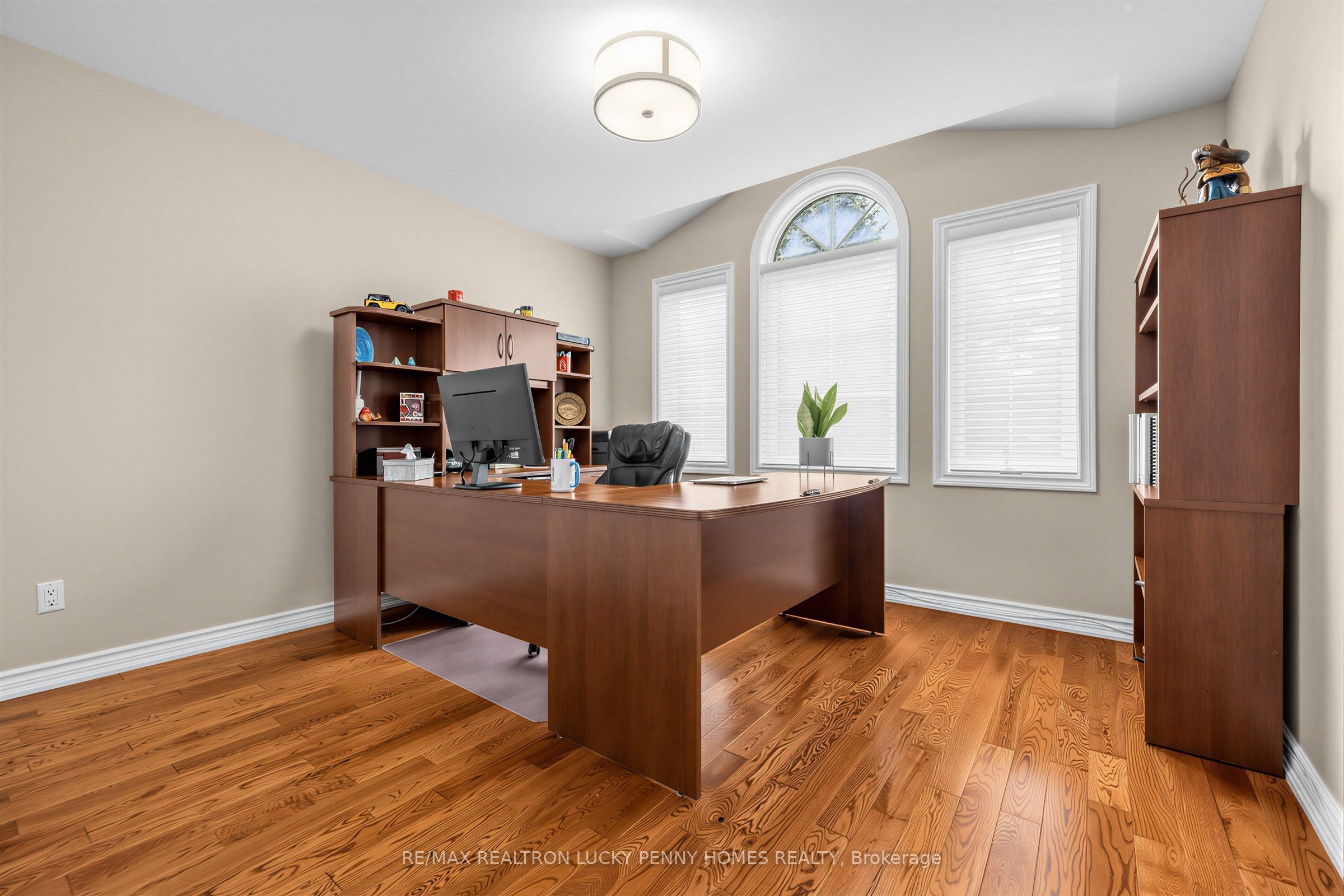63 Pomander Road Property Photo 30