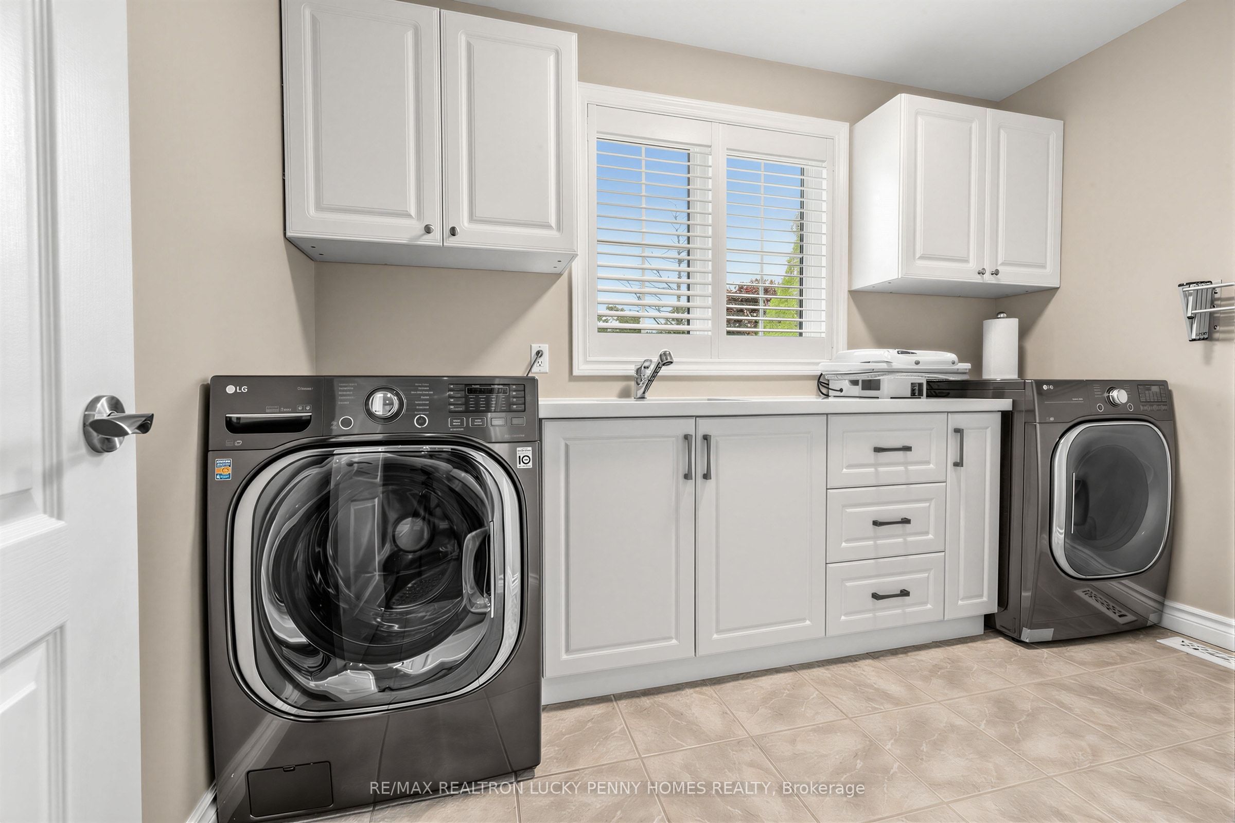 63 Pomander Road Property Photo 35