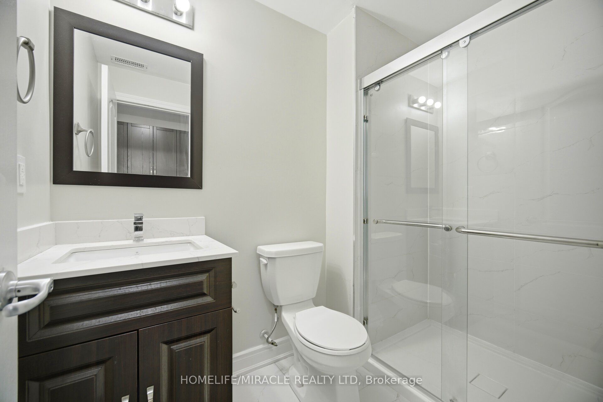 642 Barons Street Property Photo 45