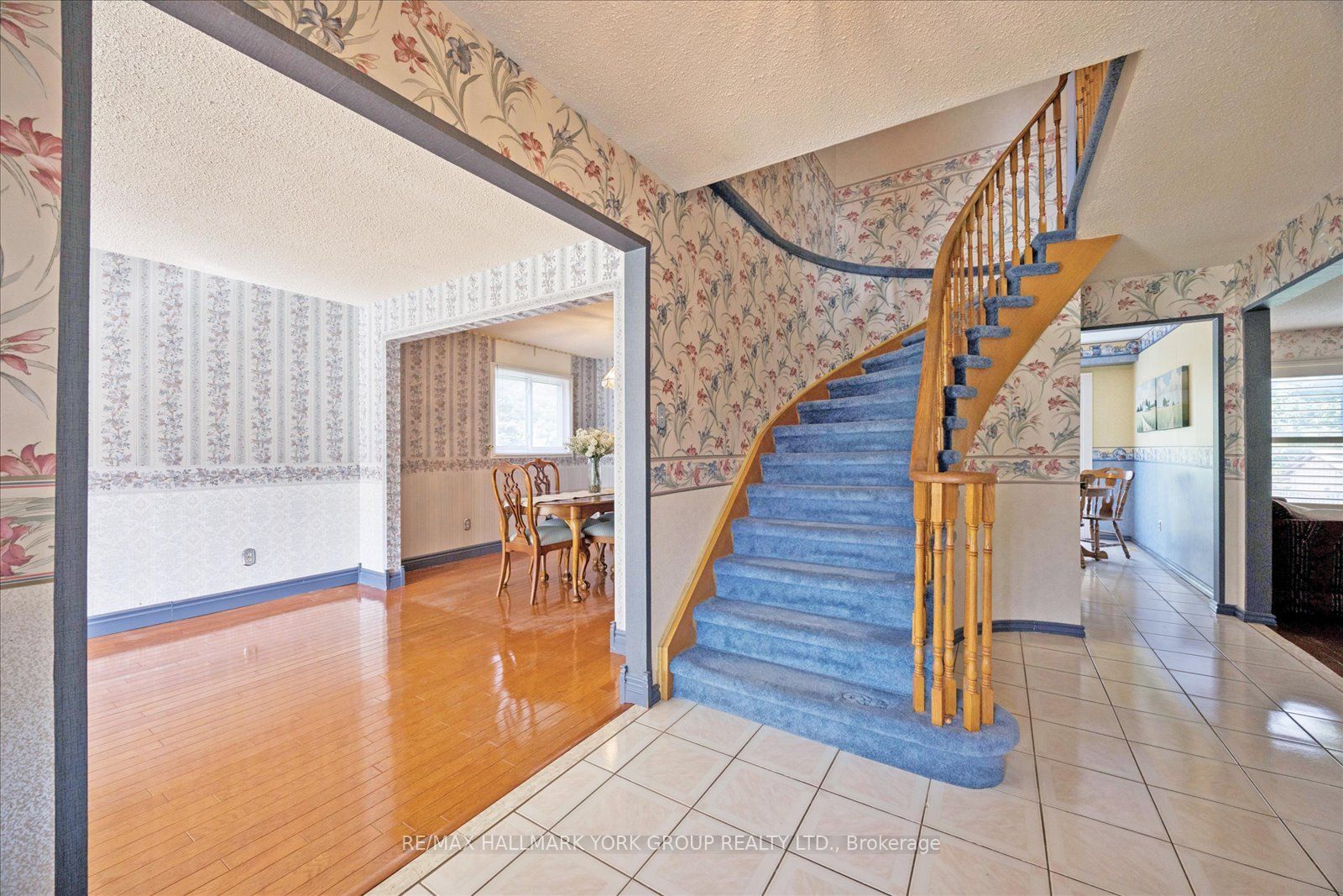 306 Erin Trail Property Photo 5