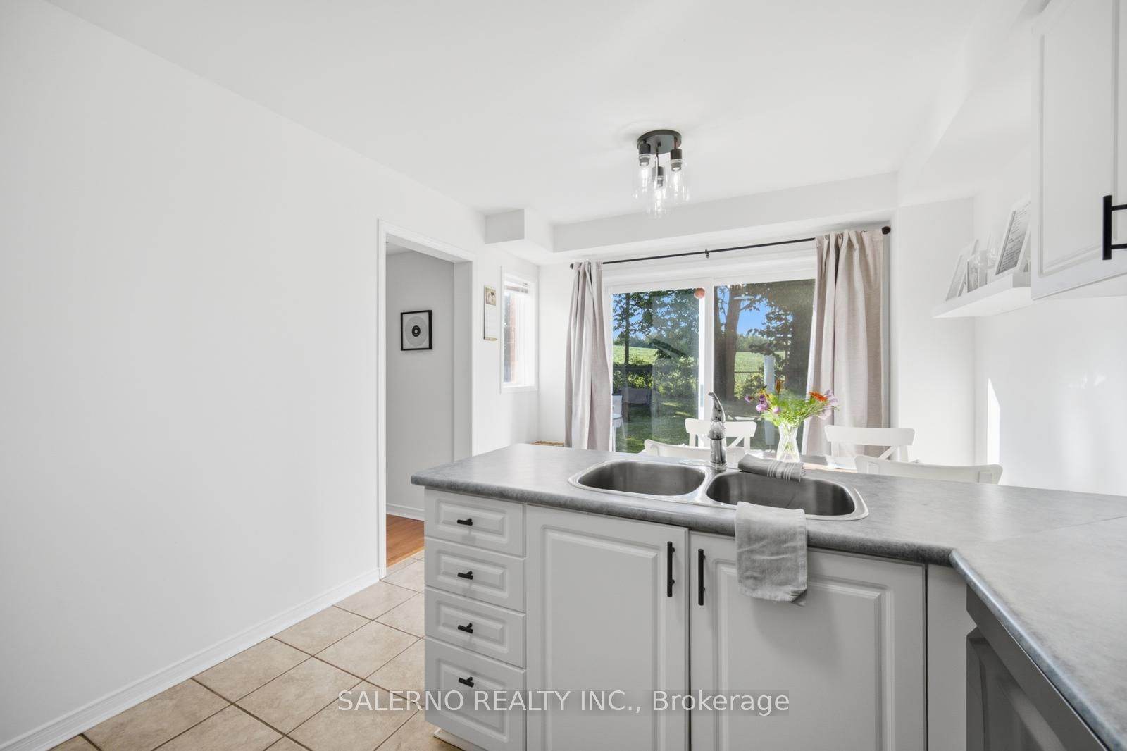 1202 Leslie Drive Property Photo 23