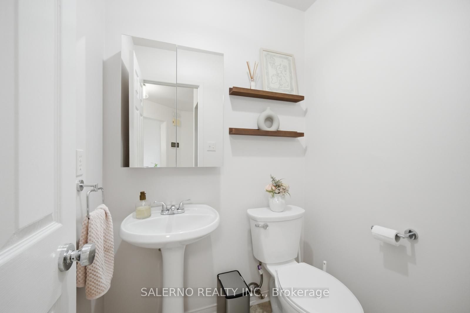 1202 Leslie Drive Property Photo 24