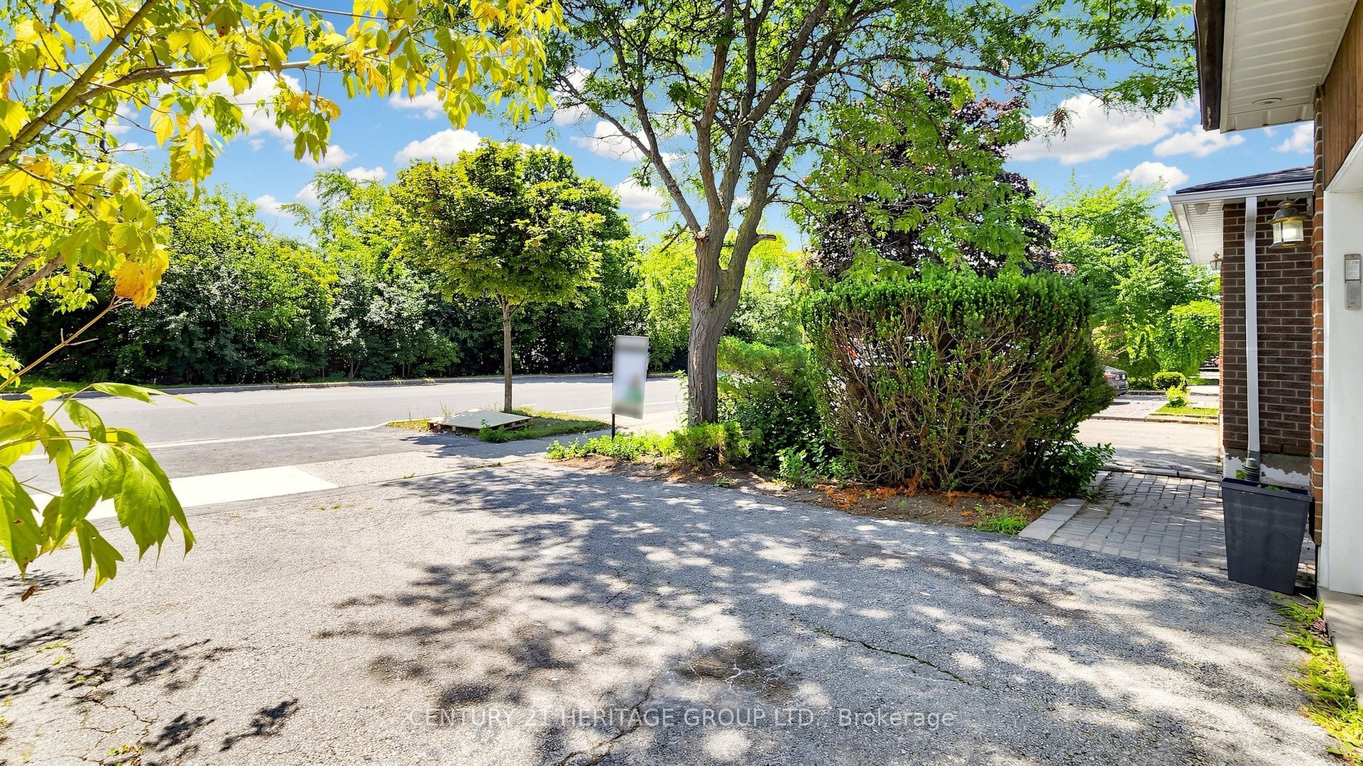 52 Lund Street Property Photo 3