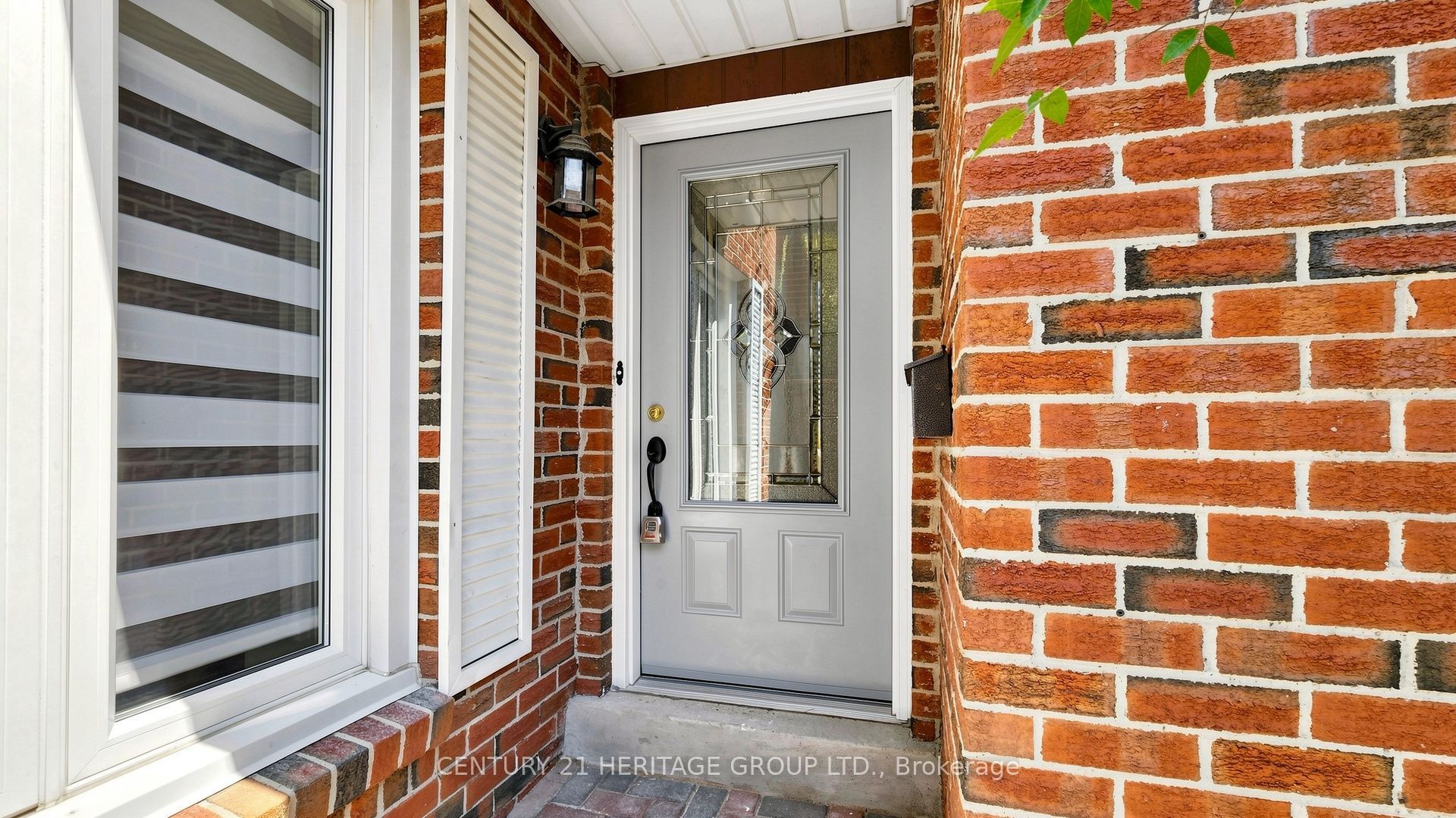 52 Lund Street Property Photo 4