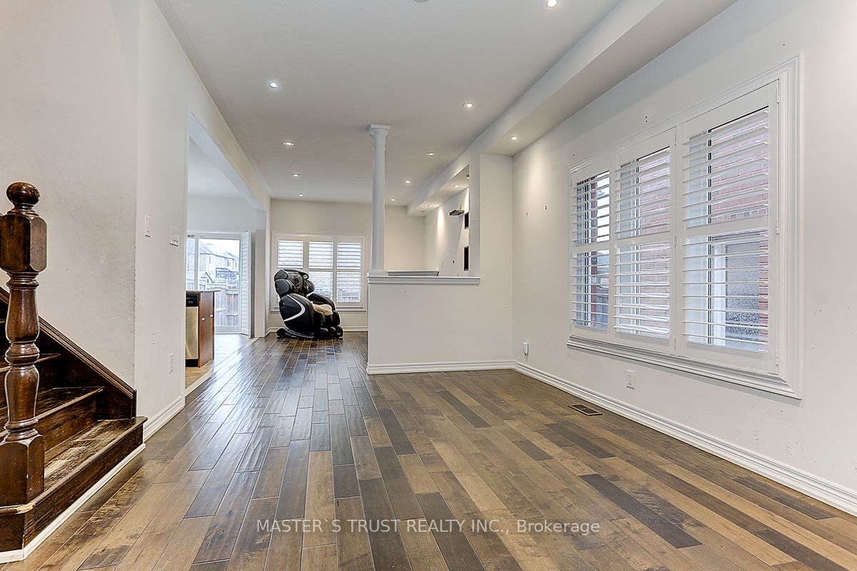12 Glenbar Gardens Property Photo 5