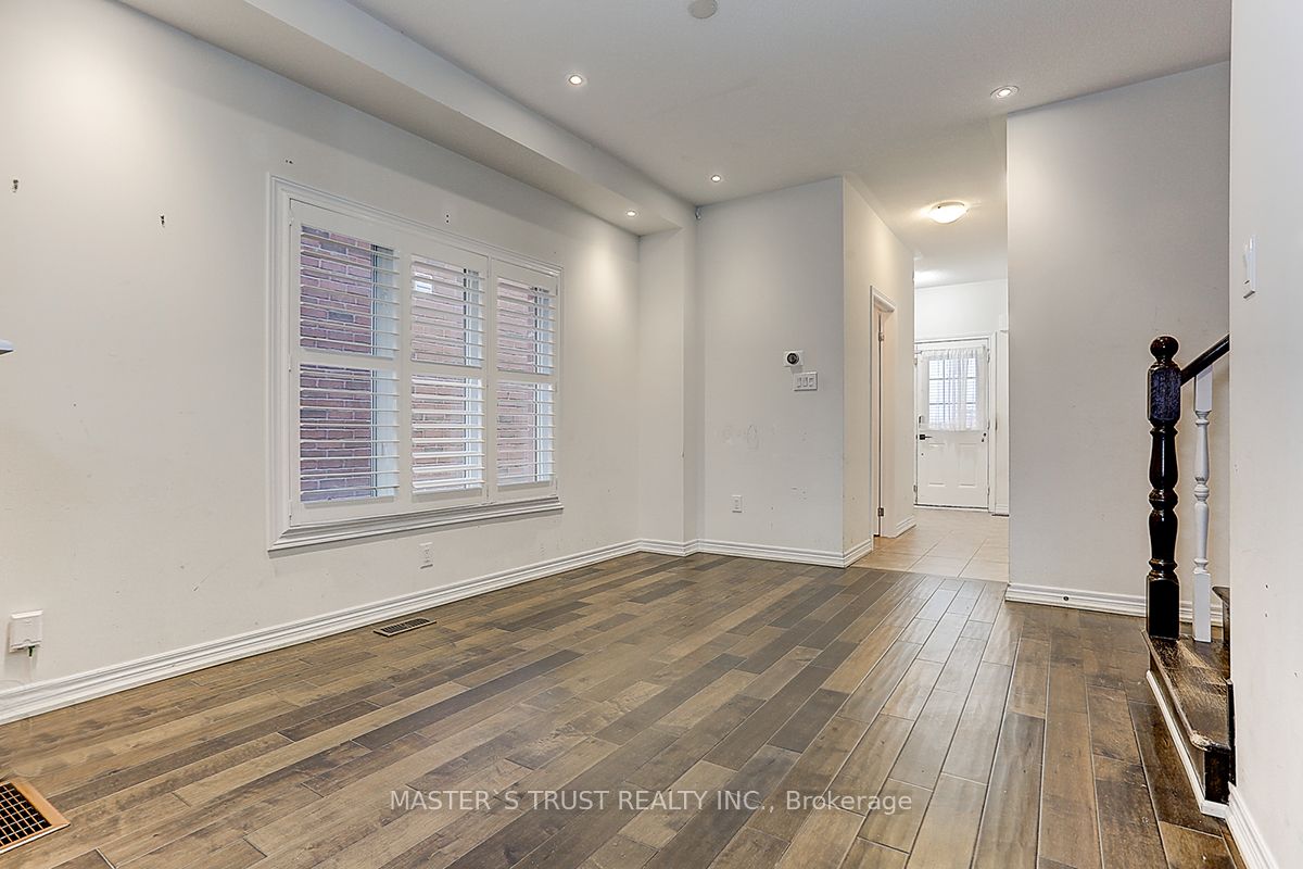 12 Glenbar Gardens Property Photo 7