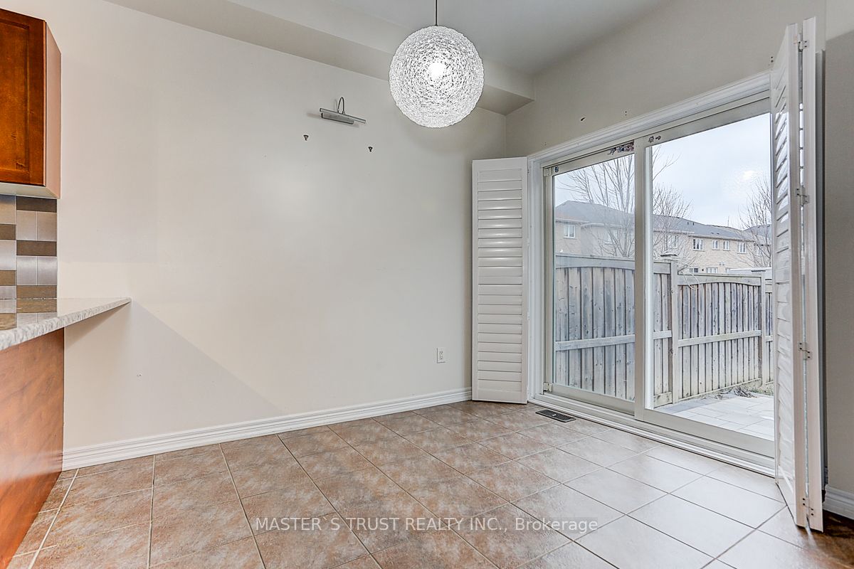 12 Glenbar Gardens Property Photo 11