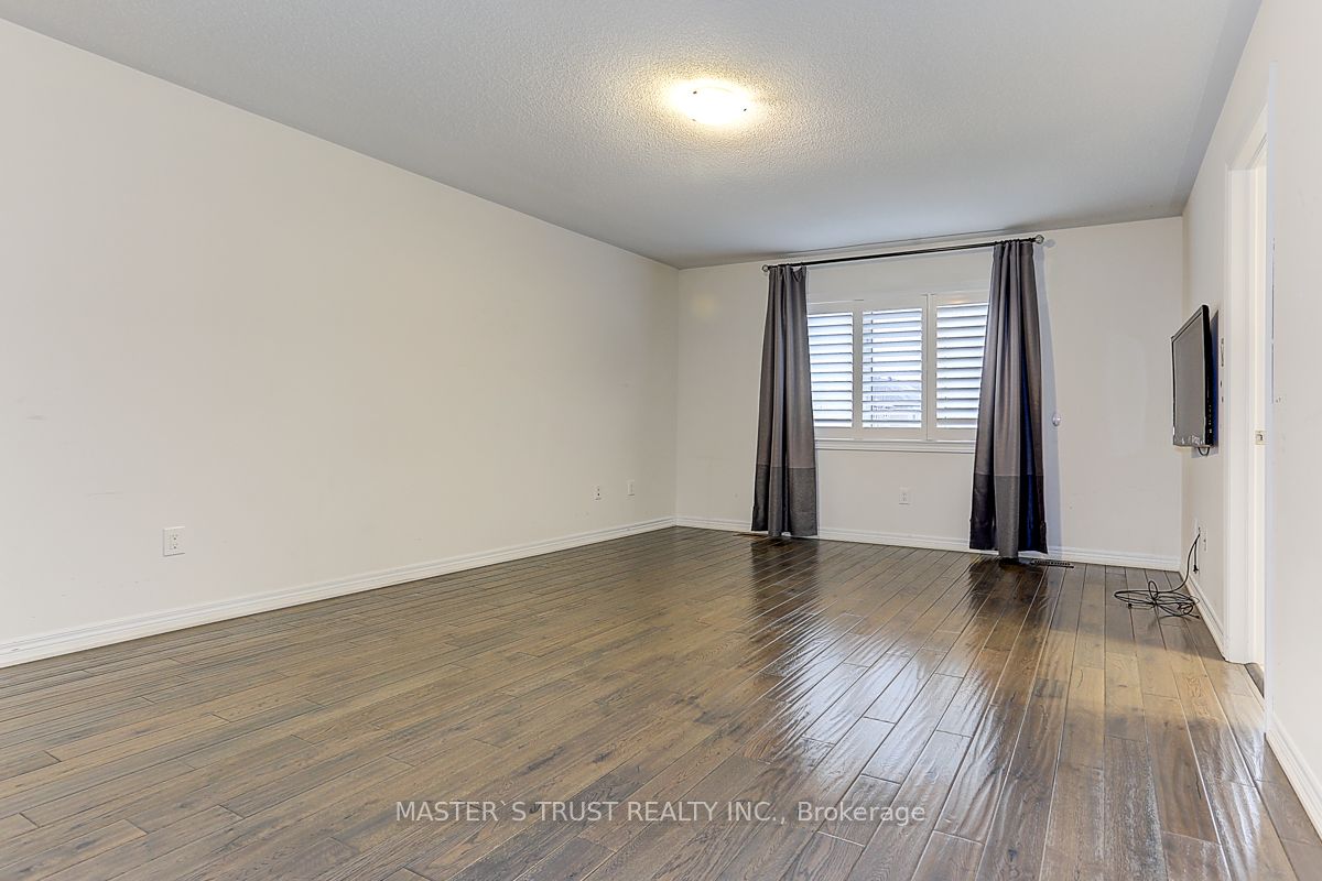 12 Glenbar Gardens Property Photo 16