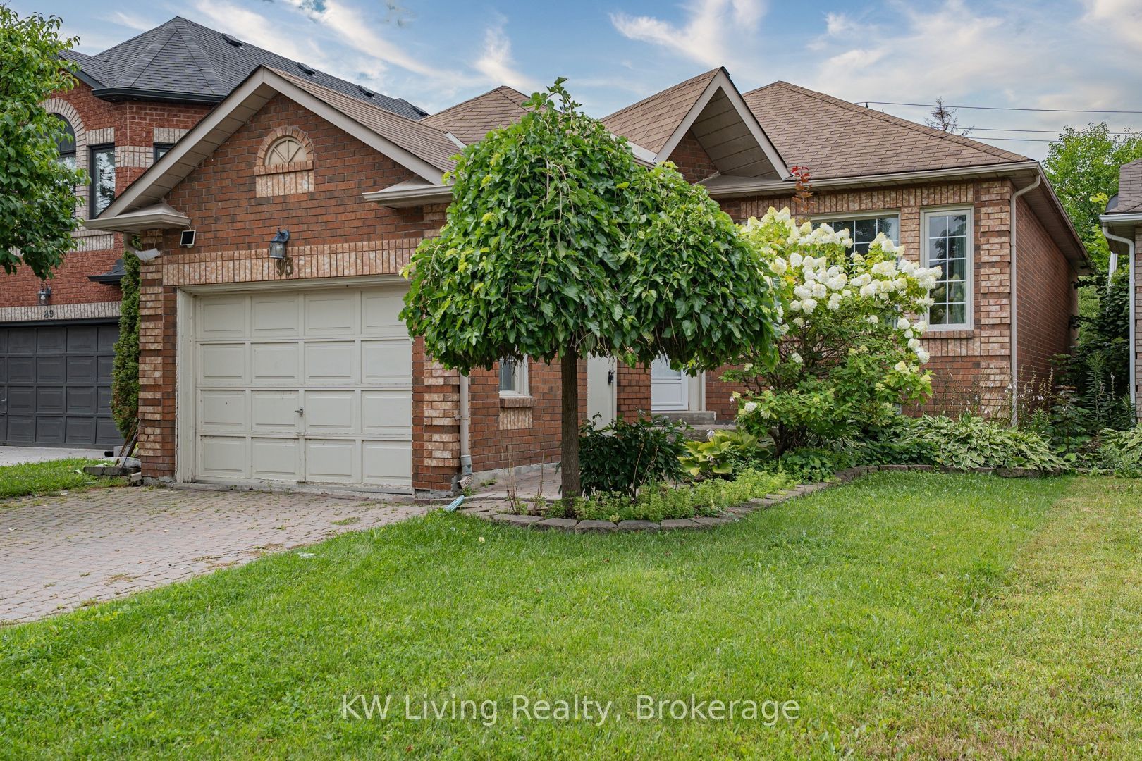 93 Sunbird Boulevard Property Photo 1