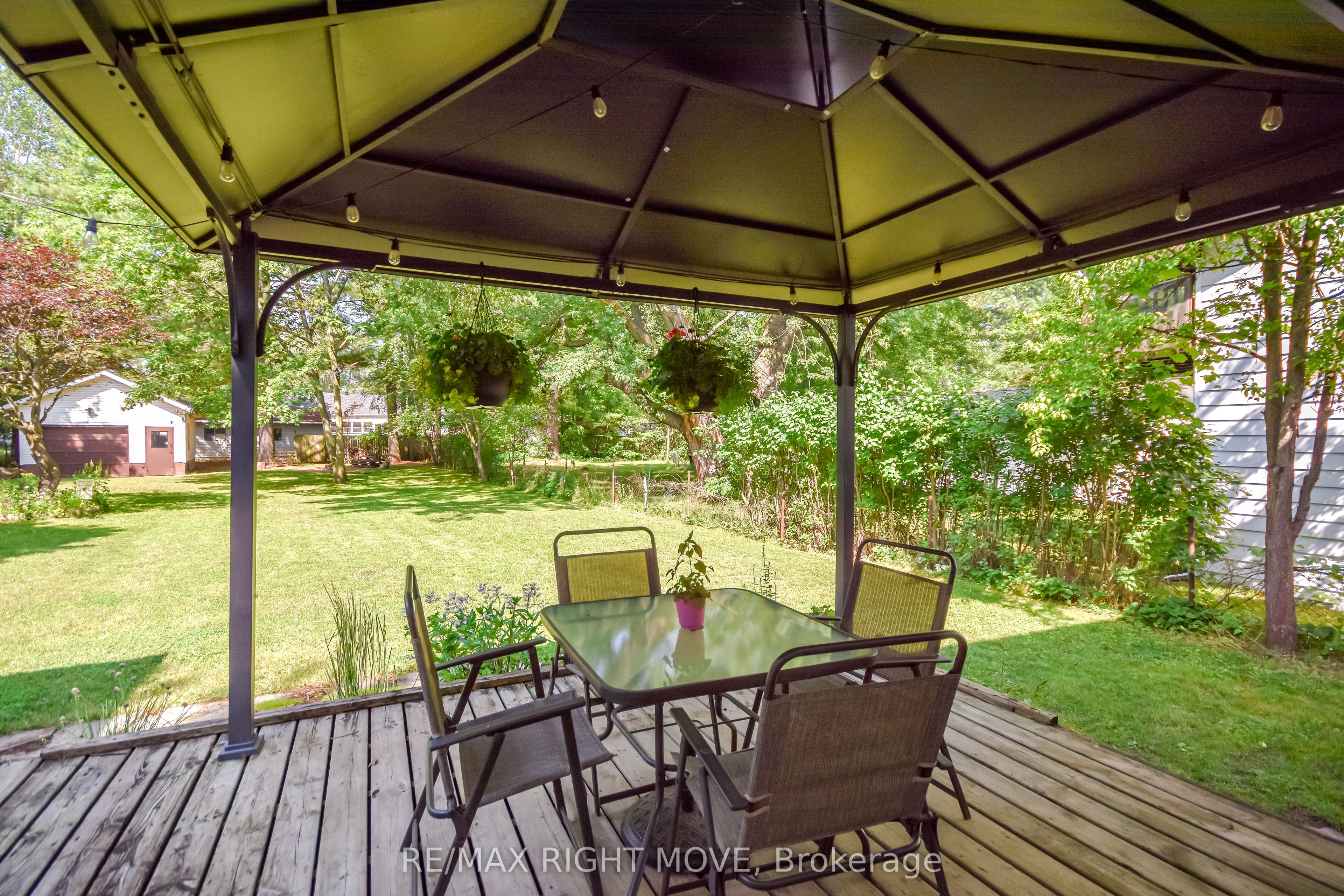 18 Bushey Avenue Property Photo 34