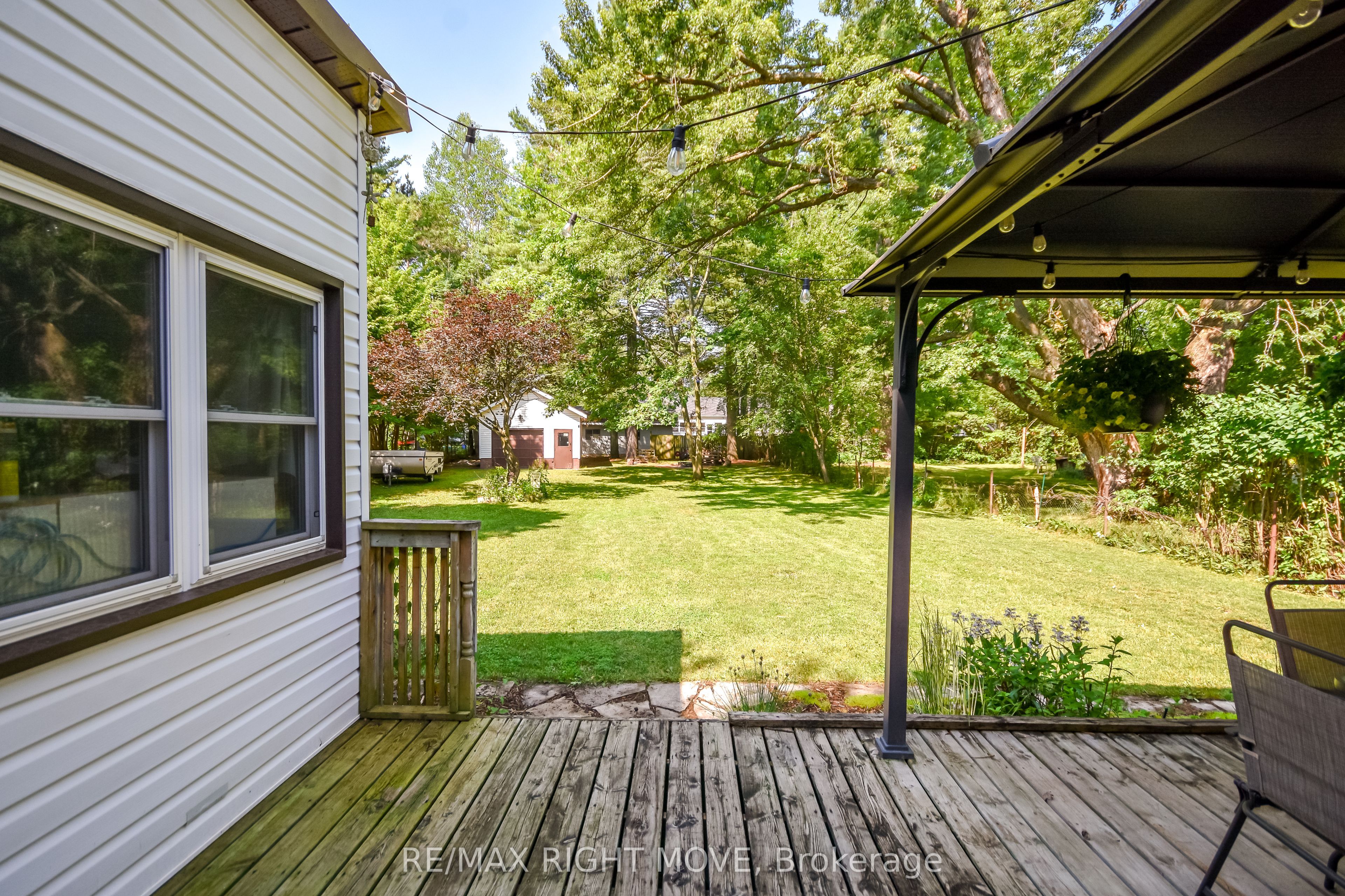 18 Bushey Avenue Property Photo 35