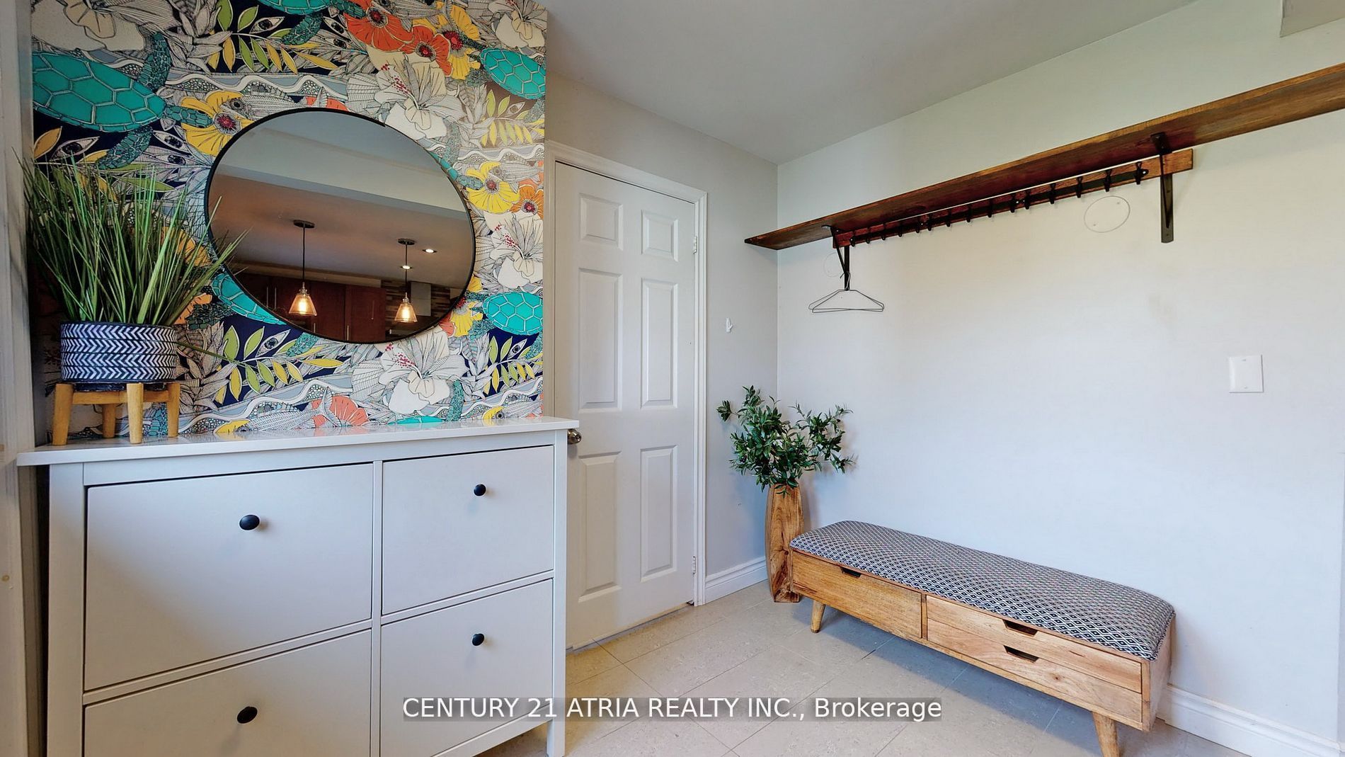 175 Riveredge Drive Property Photo 10