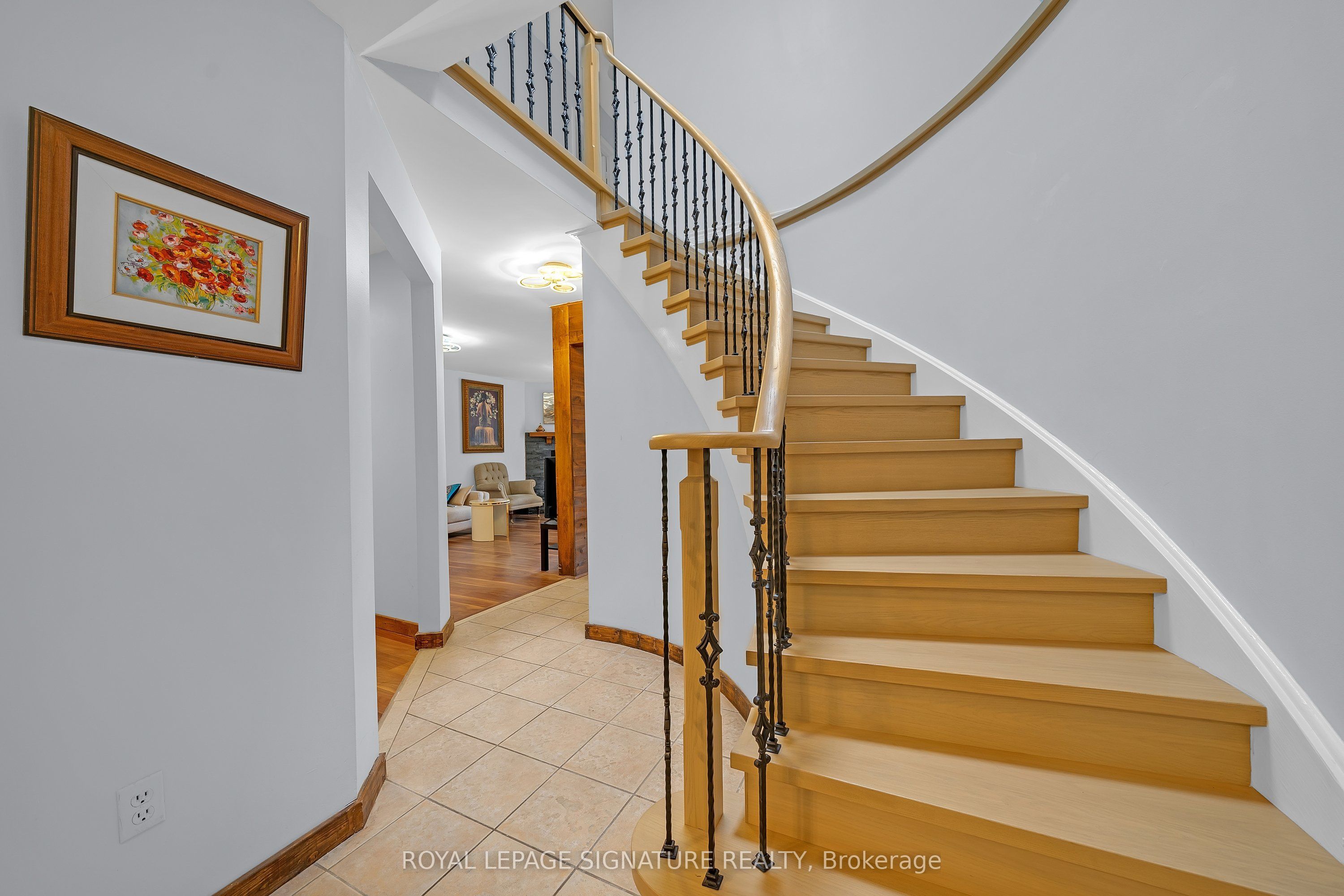 107 Roxborough Lane Property Photo 19