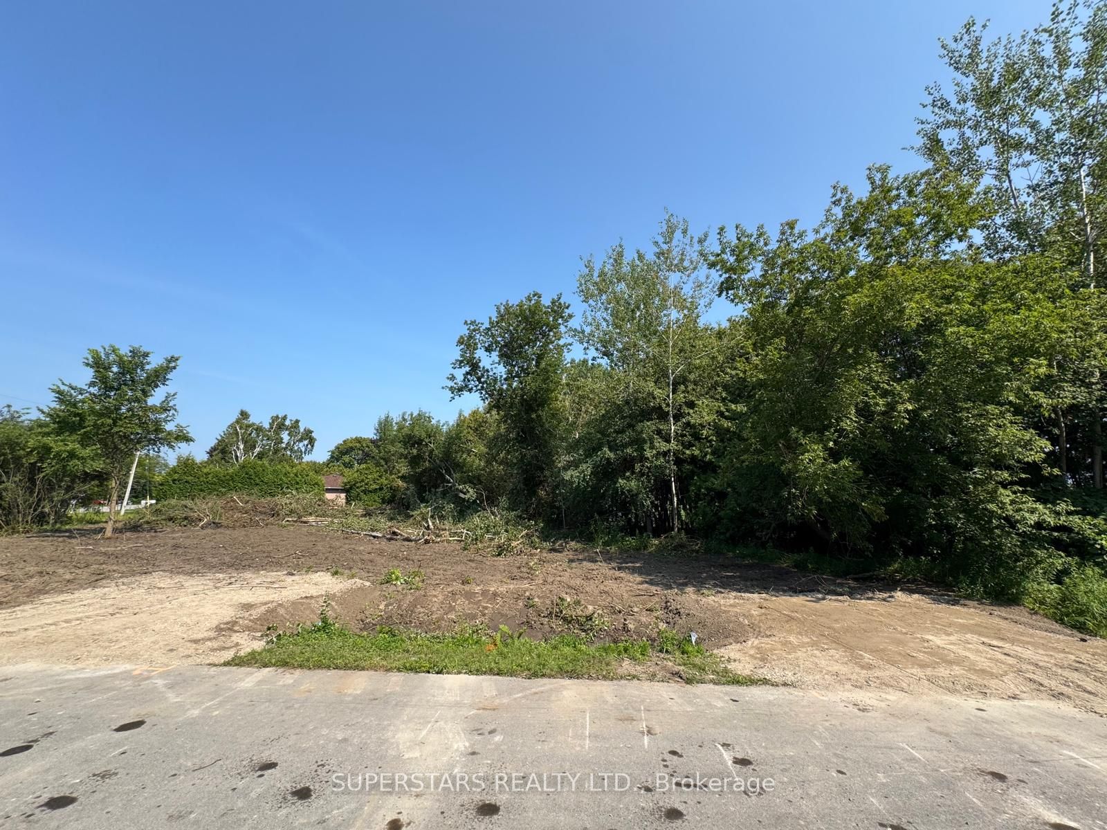 83 Twmarc Avenue Property Photo 2