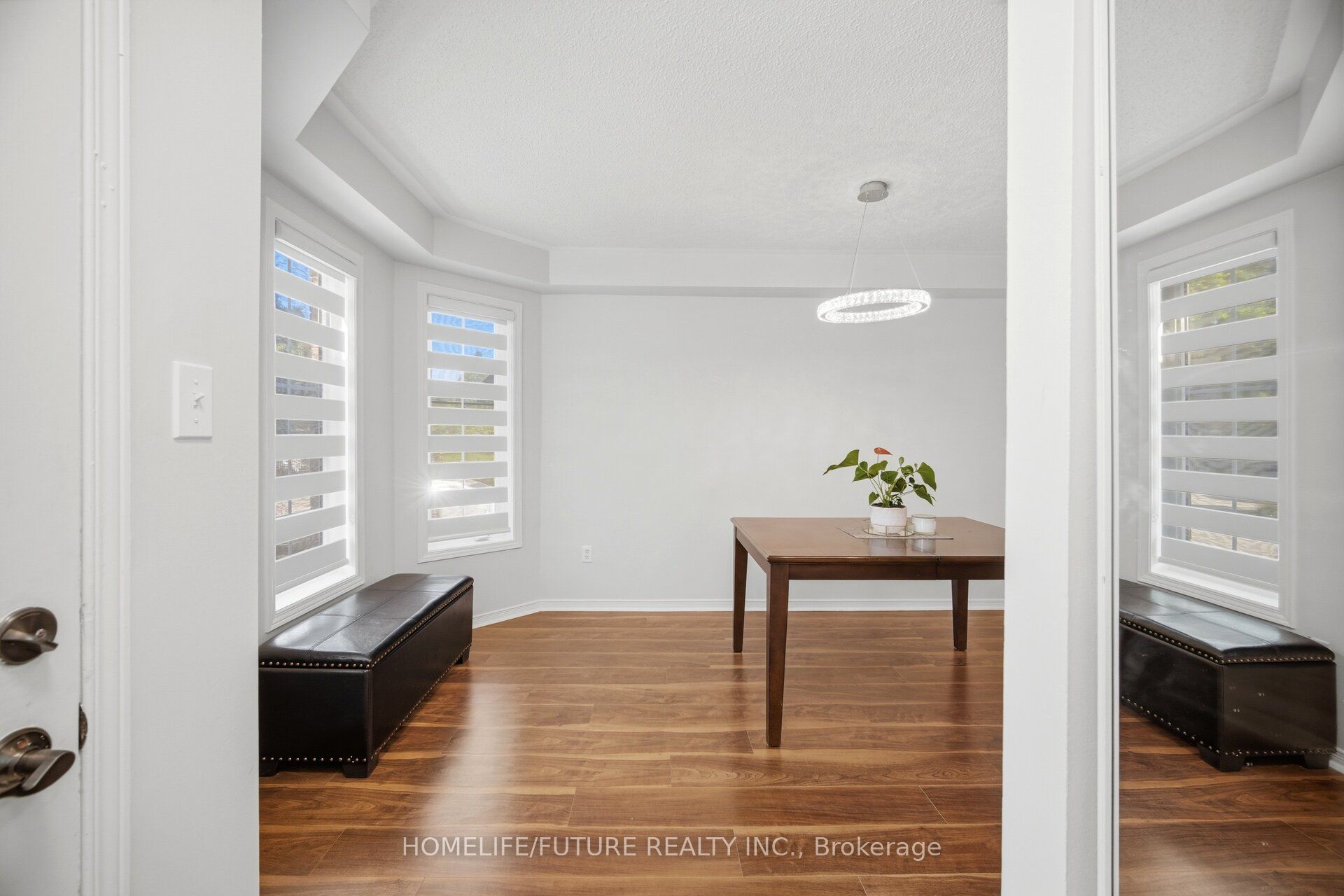 32 Laurelhurst Crescent Property Photo 4
