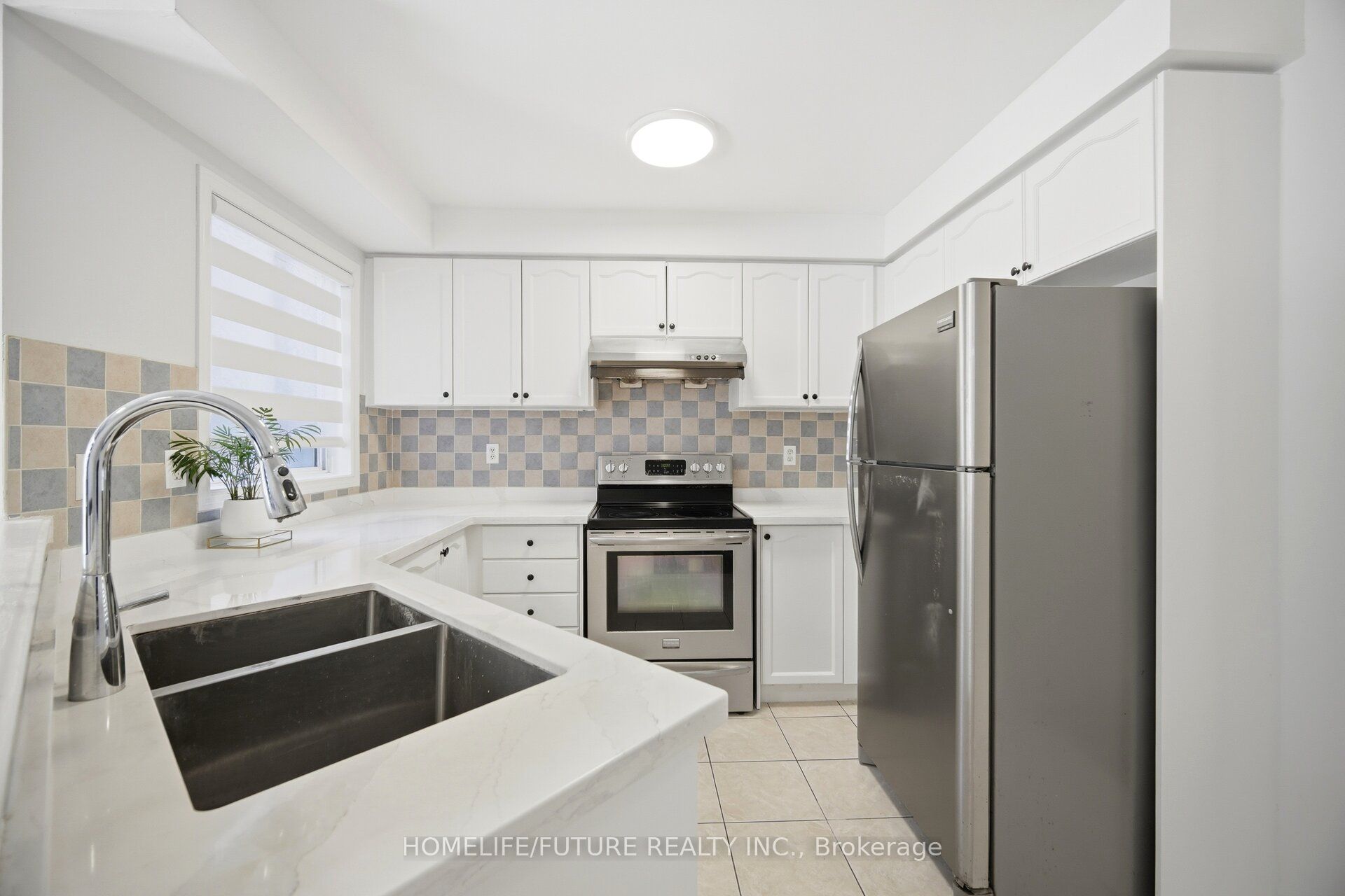 32 Laurelhurst Crescent Property Photo 9