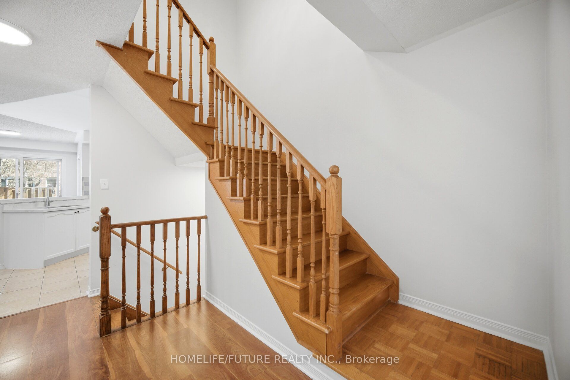 32 Laurelhurst Crescent Property Photo 15