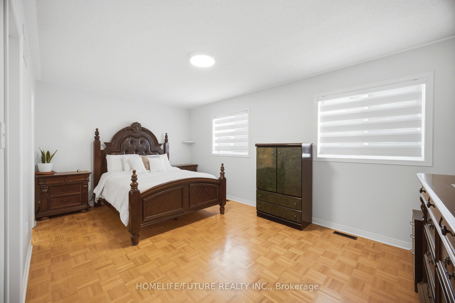 32 Laurelhurst Crescent Property Photo 16